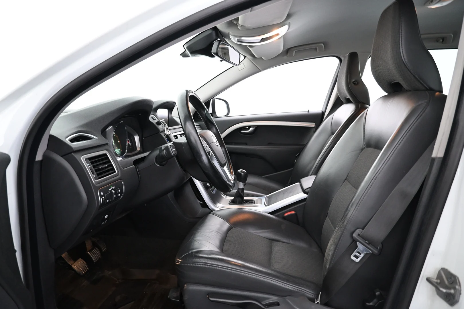 Car Image - 2G17vLAM7RUHD8Sxkzo7mD