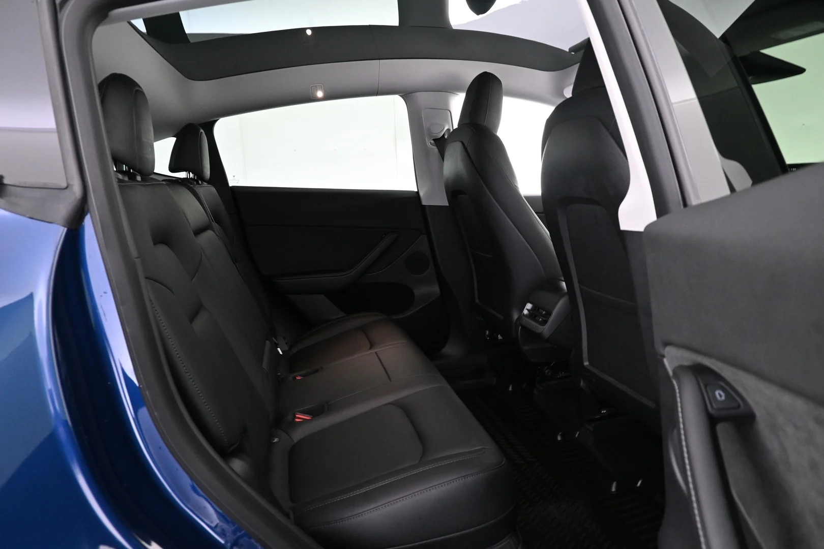 Car Image - 3nP3Fxt7IhB9b1vA1eq4Kg