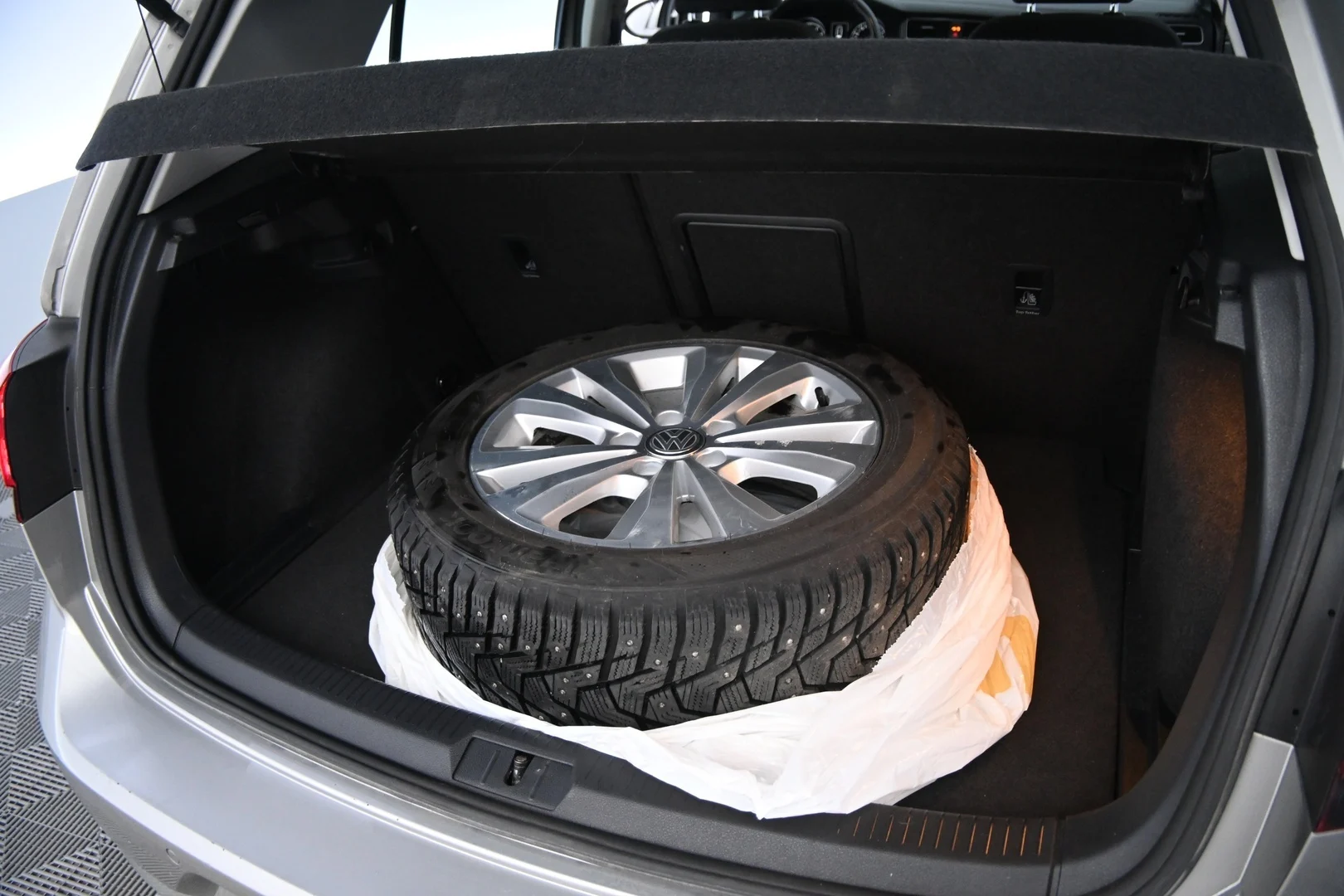 Car Image - 4wRTcupthxjeQfX86mzW7i