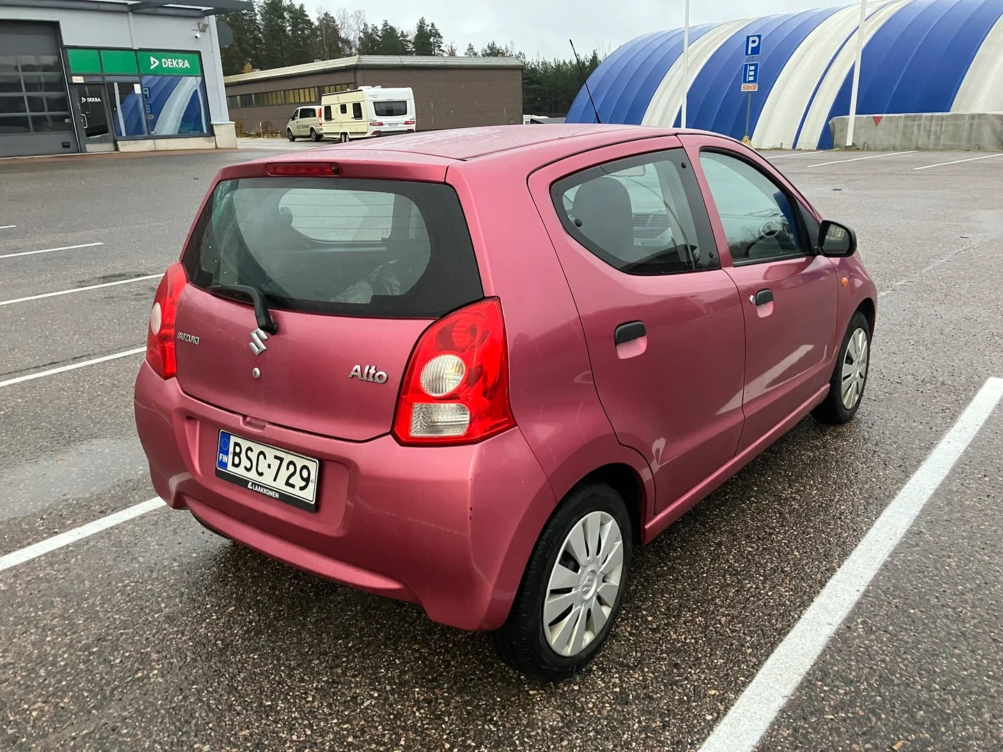 Car Image - g0QseYylZx6qKgTAqYviC