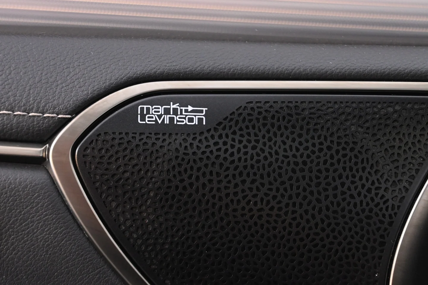 Car Image - 317htcsYAVpnjOc4mMGSsM