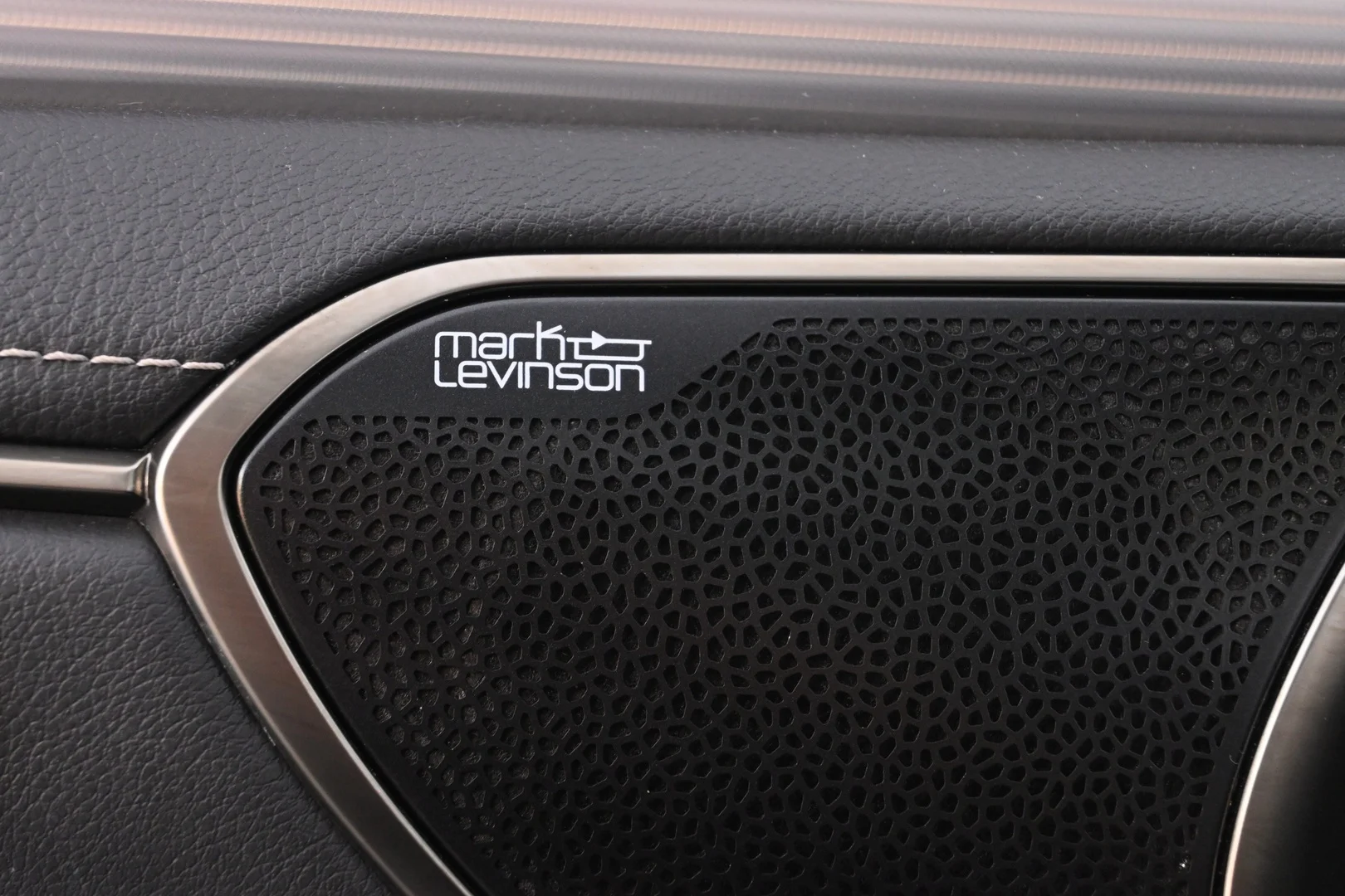 Car Image - 317htcsYAVpnjOc4mMGSsM