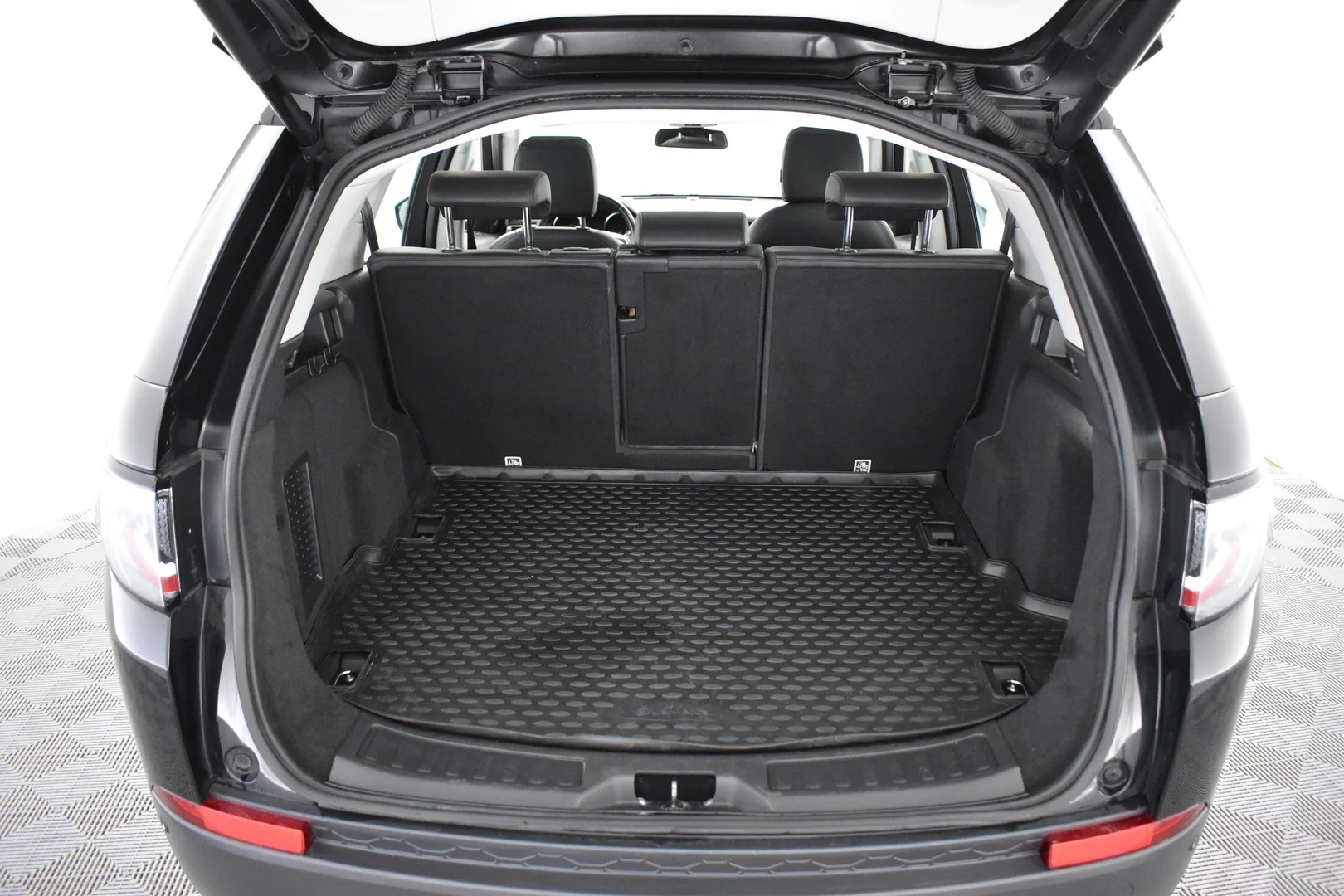 Car Image - 4tMgpJ1DmChGgFrjrZLYHO