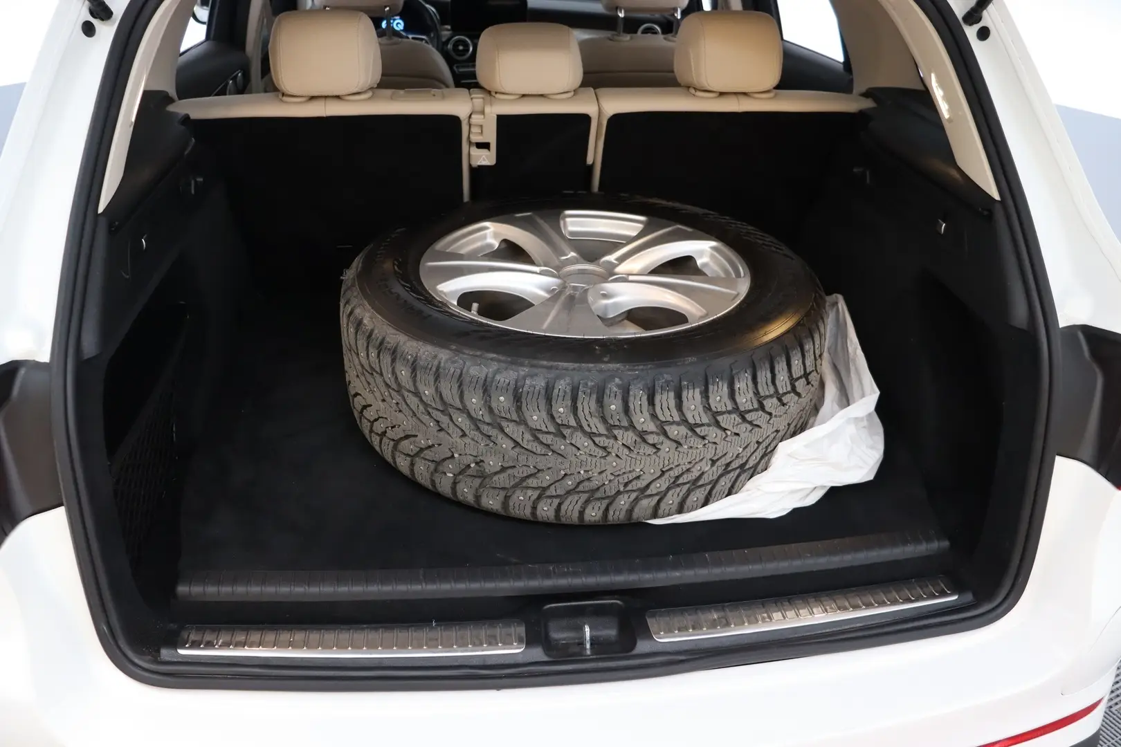 Car Image - NLEIFrGHo2n7PcnhTWNGn
