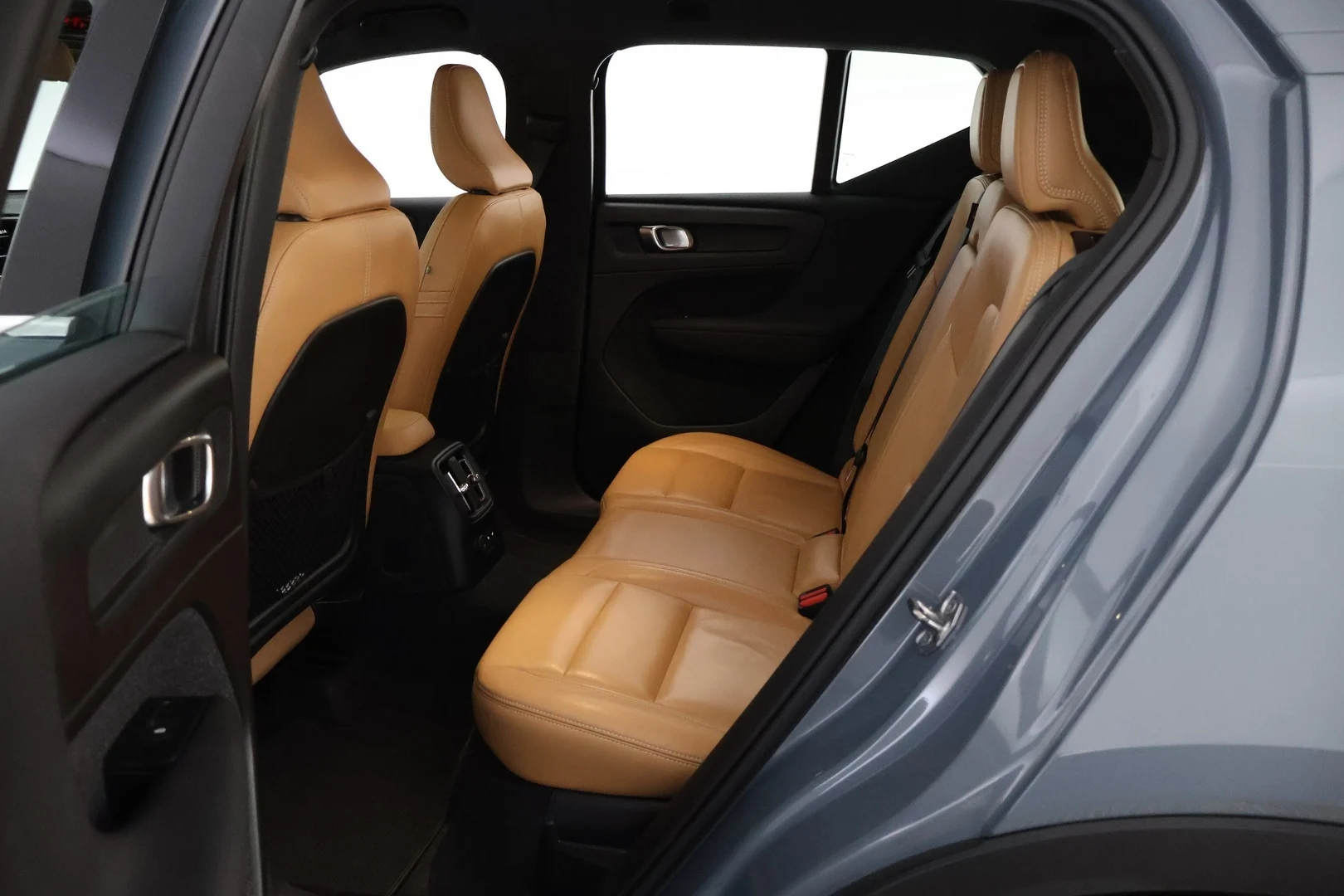 Car Image - 430dTeyA5JLSnvwKy7YiOV