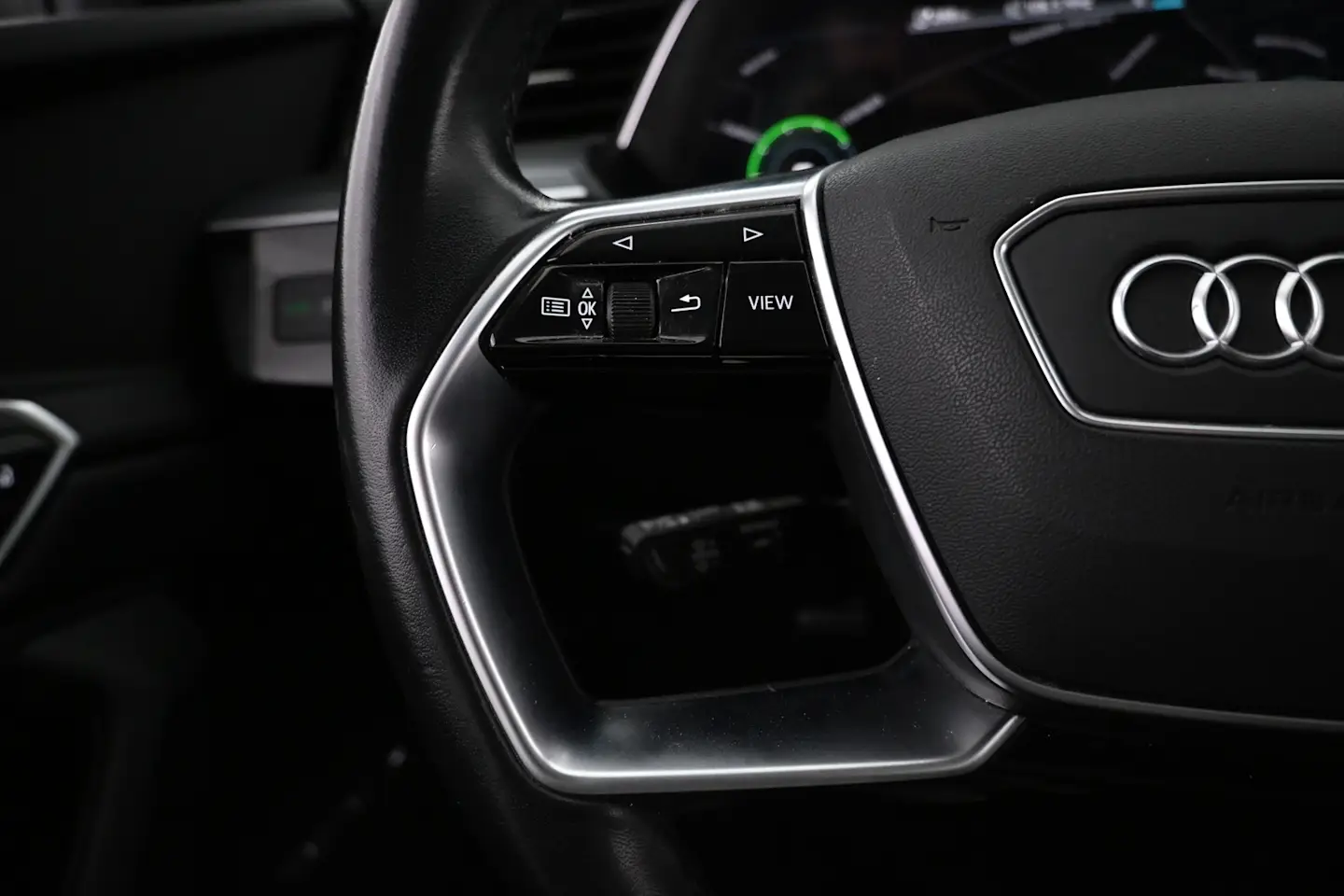 Car Image - 3oybUdBvGjiW7gJNkC1Sdw