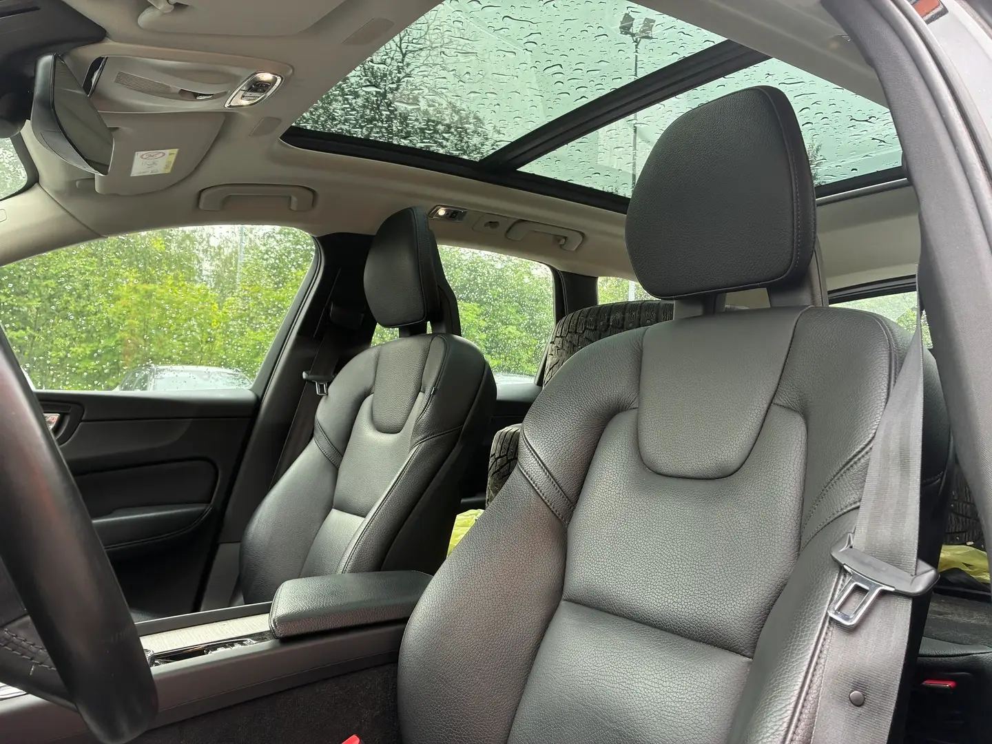 Car Image - 6CSbjrpEgXbqEHrjvqYXte