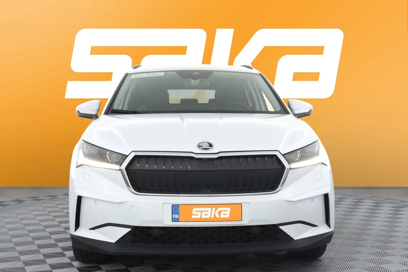 Car Image - 6syIhLi71X9RsXFaxCIzIN