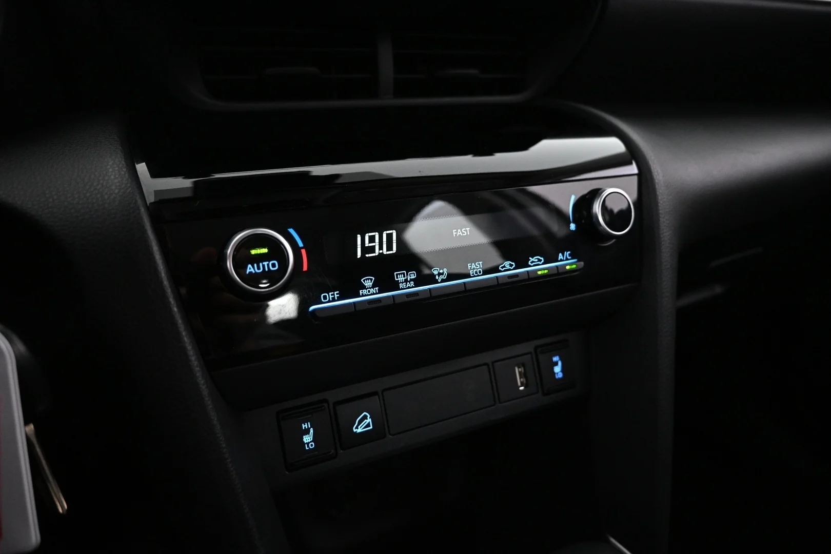 Car Image - 2WJnwQPrMPXPcnJhWM5UfM