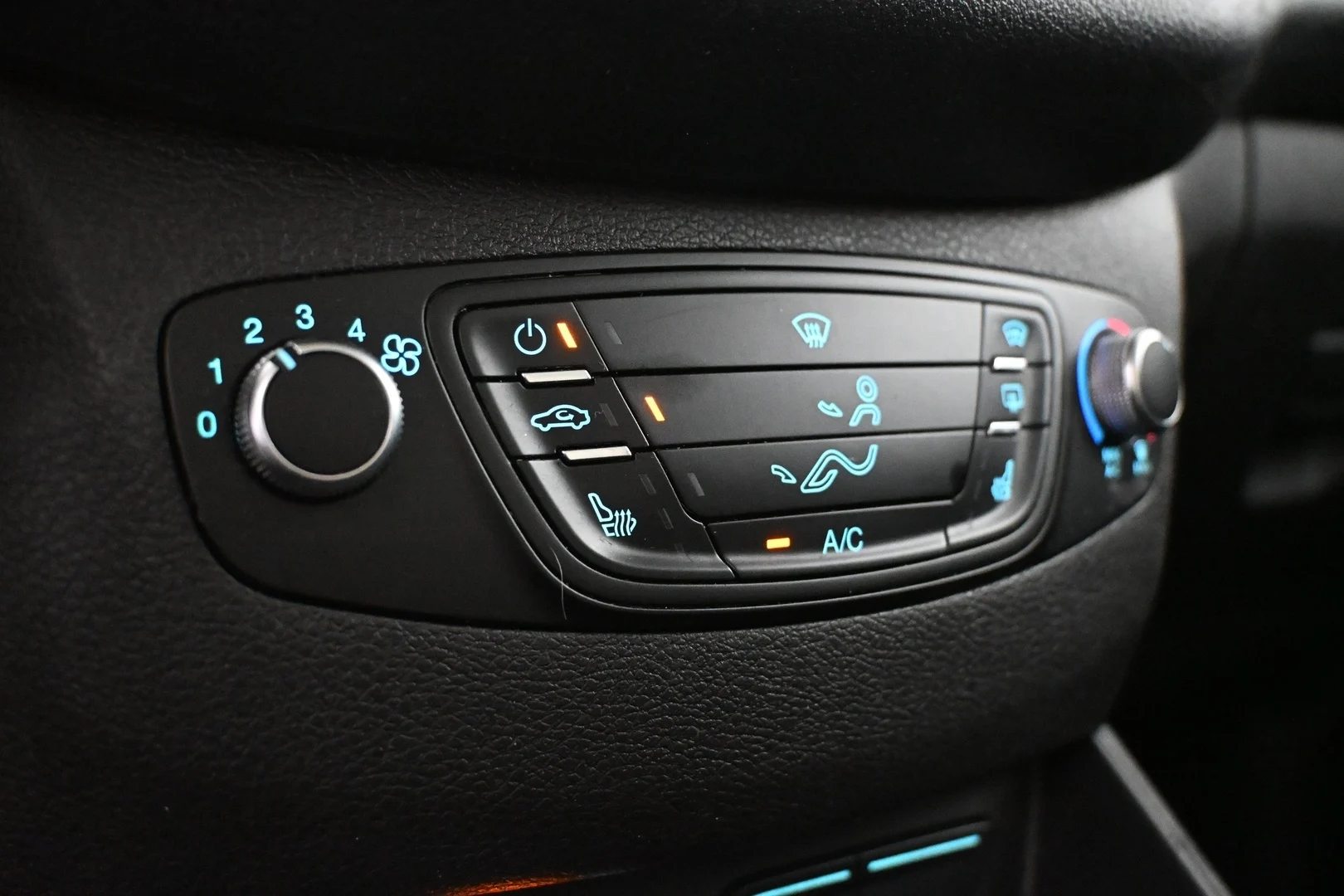 Car Image - 6KxalyBItlSAPLTdNklIiP