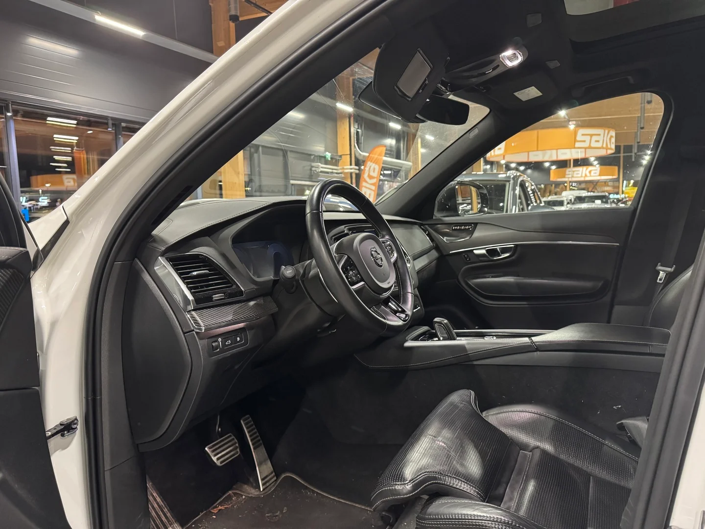 Car Image - 1Lwvbtd7SEDx8hENcaVgSB