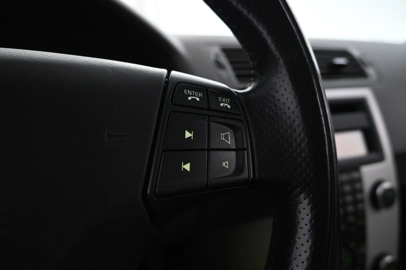 Car Image - 7yEBBsAn9xLfgFffKr8yLI