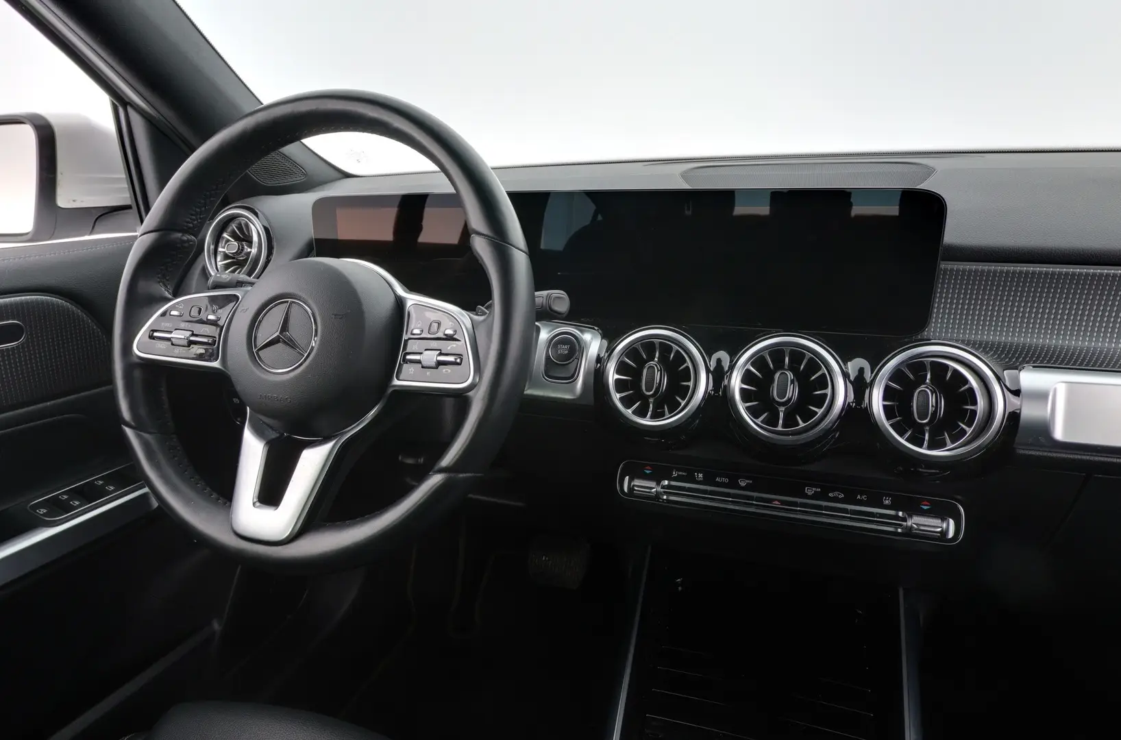 Car Image - 7dLwomVxKgWDoRnNYMl71P