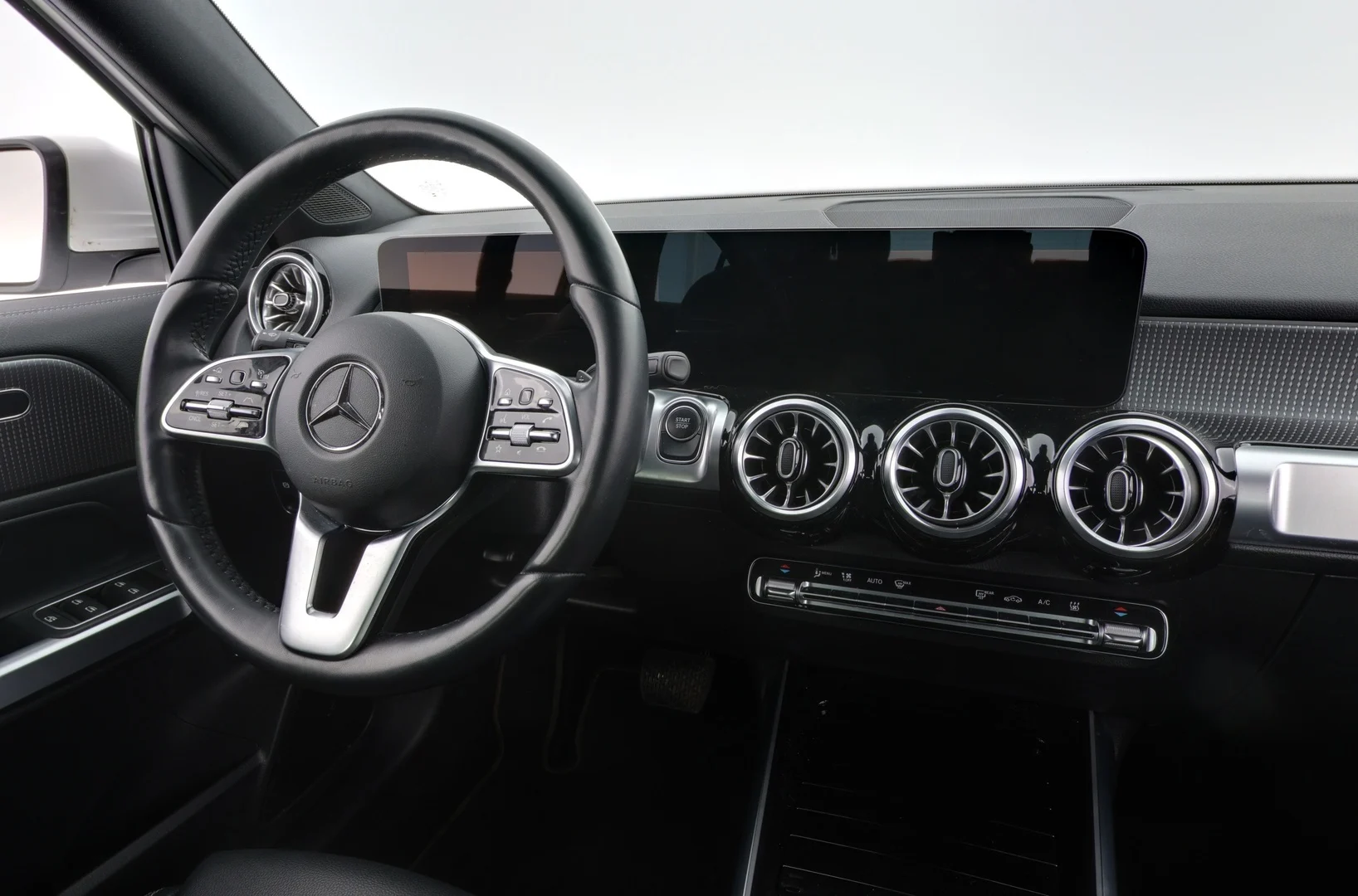 Car Image - 7dLwomVxKgWDoRnNYMl71P