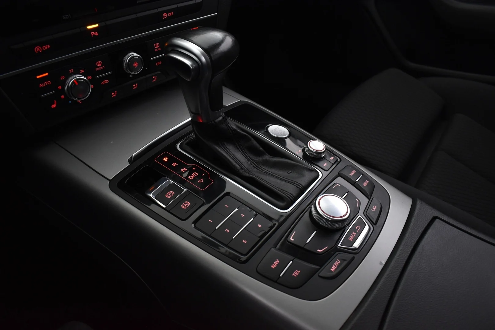 Car Image - 15M04iBWxJXcYIRXYkzPZn