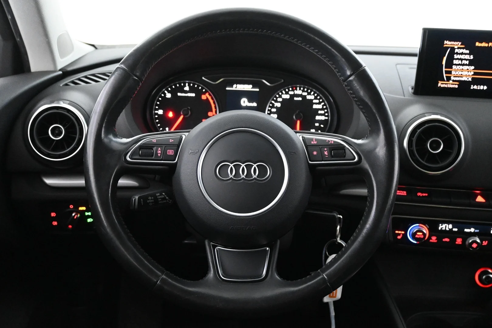 Car Image - 3V7yQg04JahpblBfgHqd2J