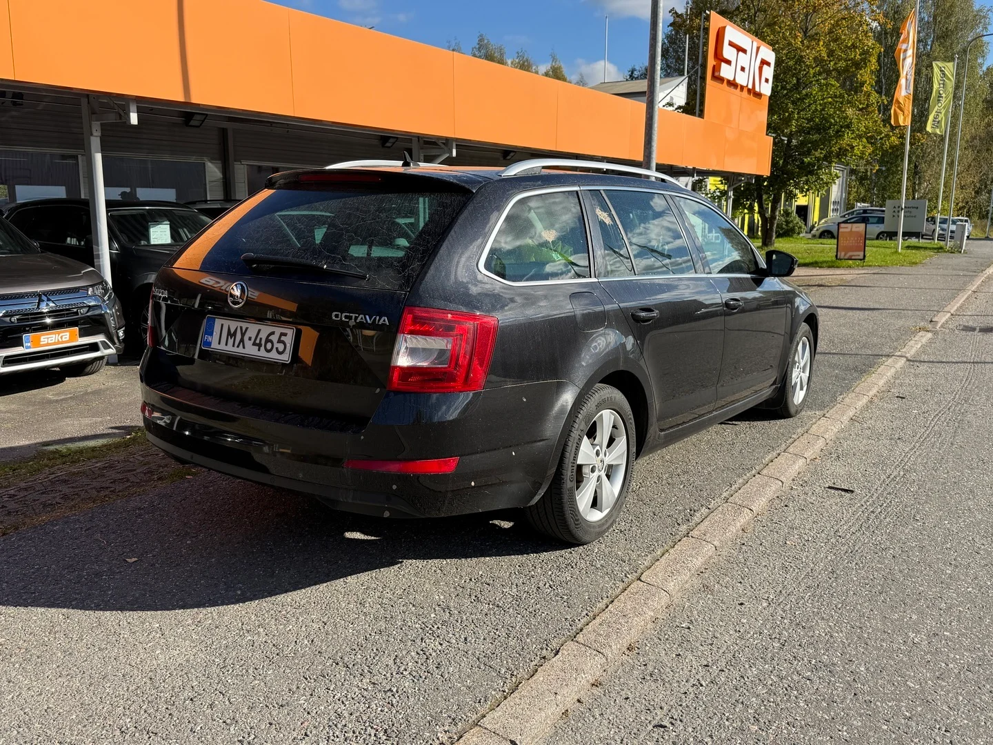 Car Image - 3AqoodXF3xDhZgDBRIMw0X