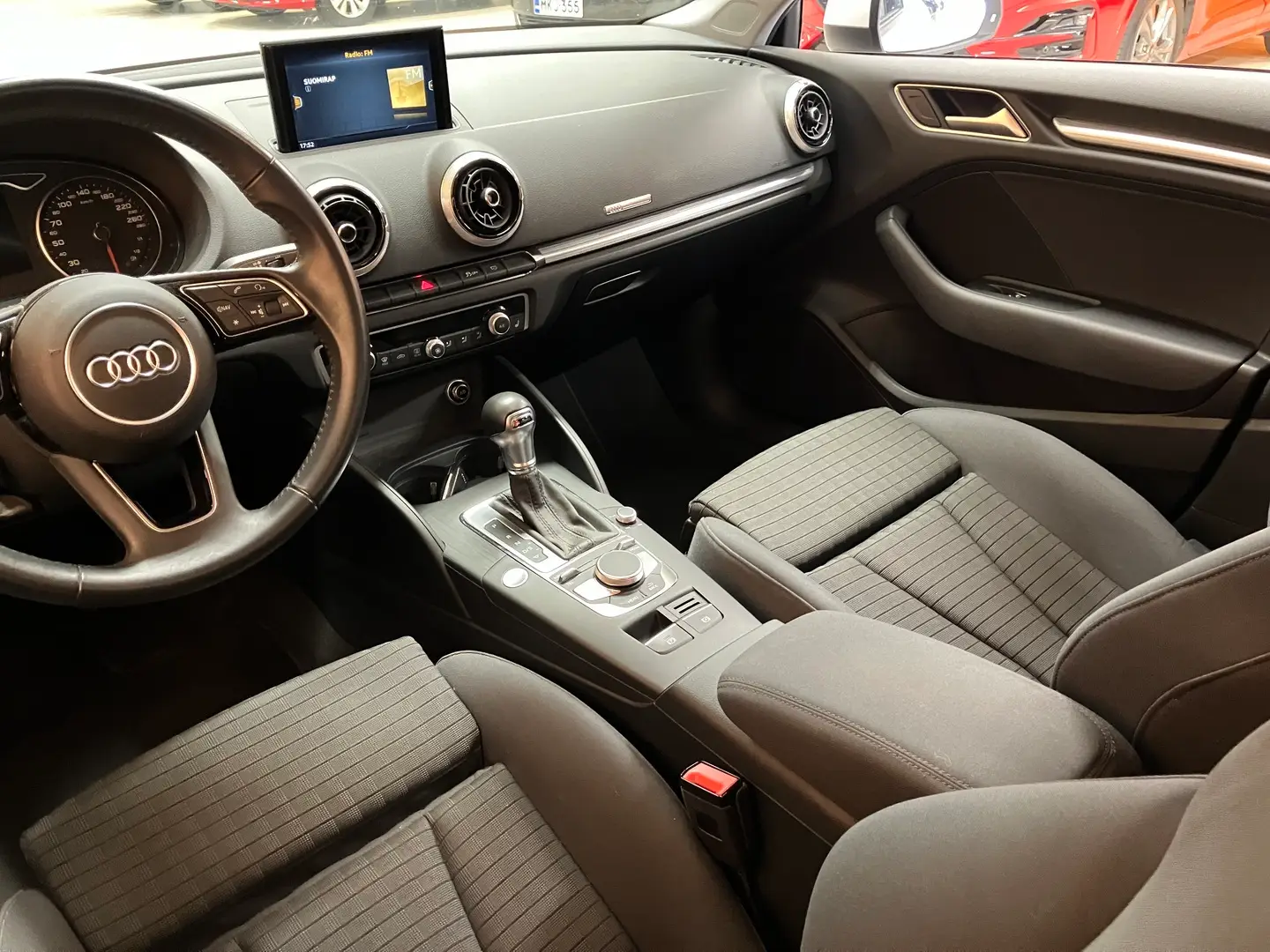 Car Image - 4hibybOX147ENj0hjuFScJ
