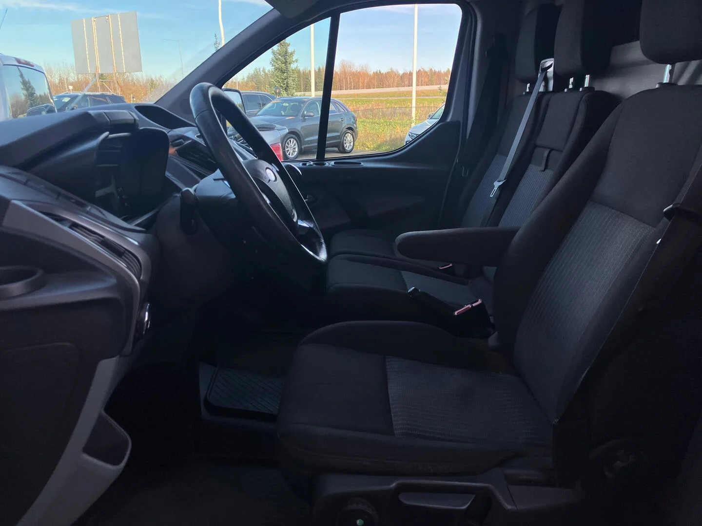 Car Image - 3ZfxNSe19M2F4rLIPMF5Xv