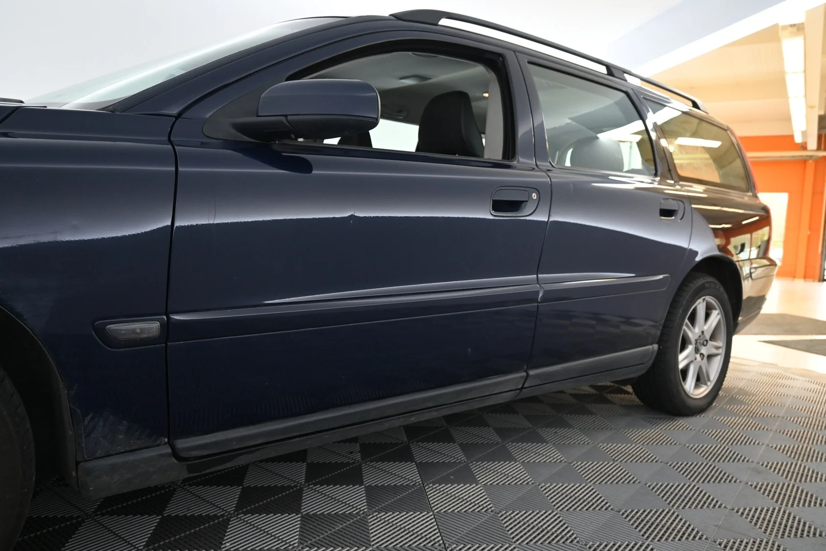 Car Image - 7lRYGqrPytDUWp4mfd7GGn