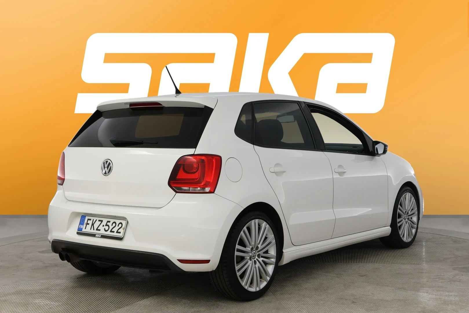 Car Image - 7DmUccrRgoLY32uGaYodFj