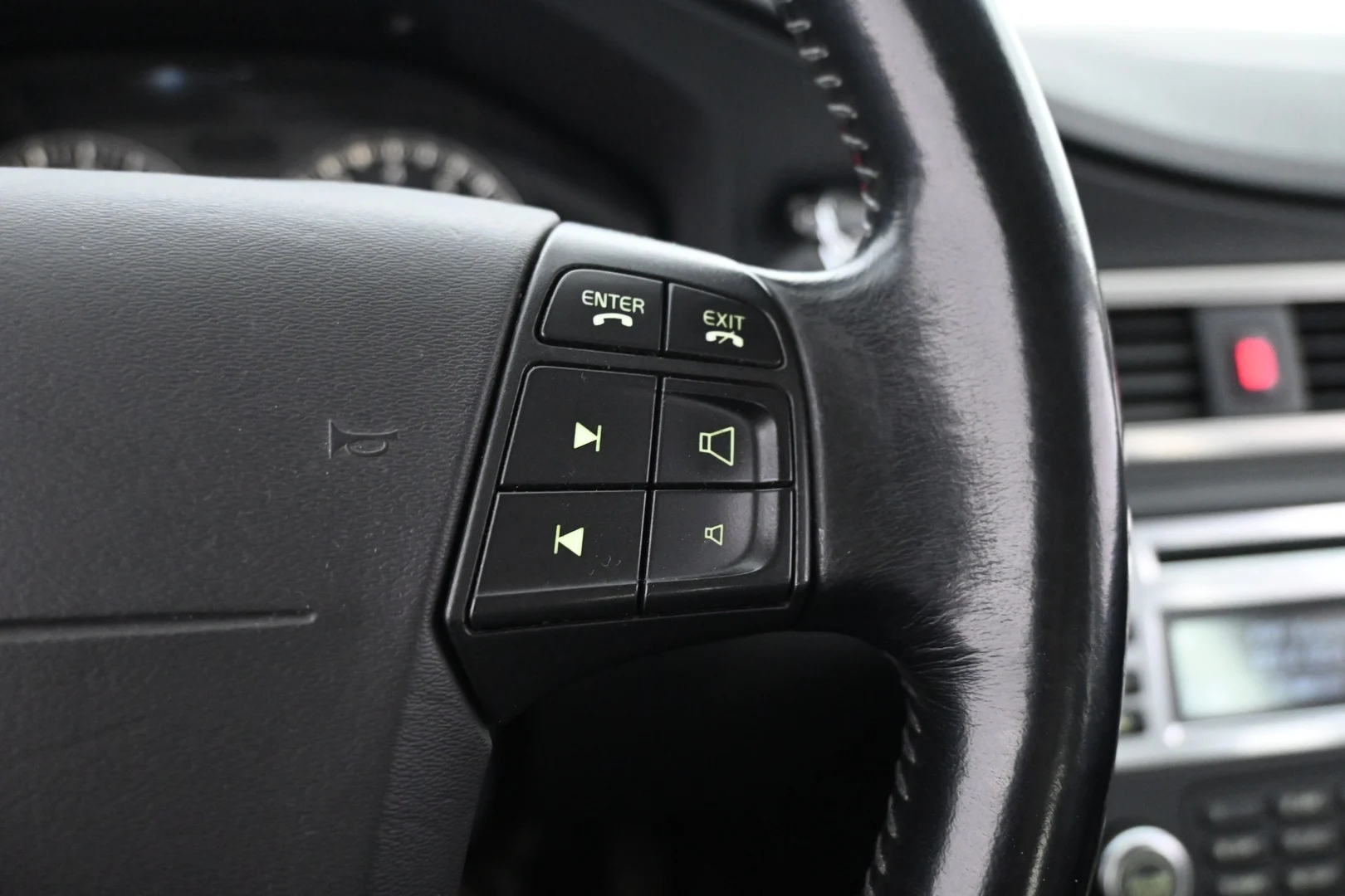 Car Image - LiDQpKFC4MZYPhlnB24Lu