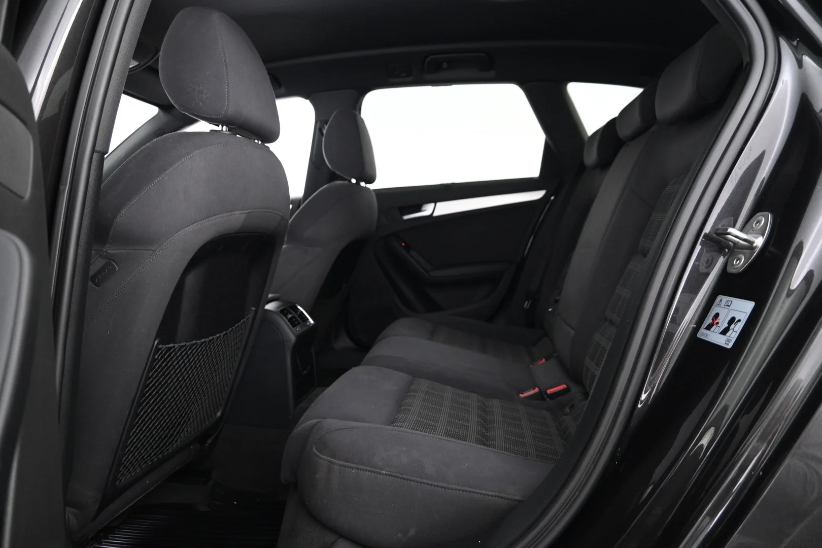 Car Image - 4zlEQ6A8j4cBdgDdWbGOEe