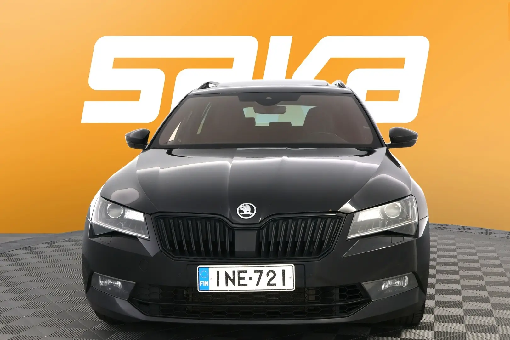 Car Image - 7l7xQnrKvtWh5xEZfl6AOg