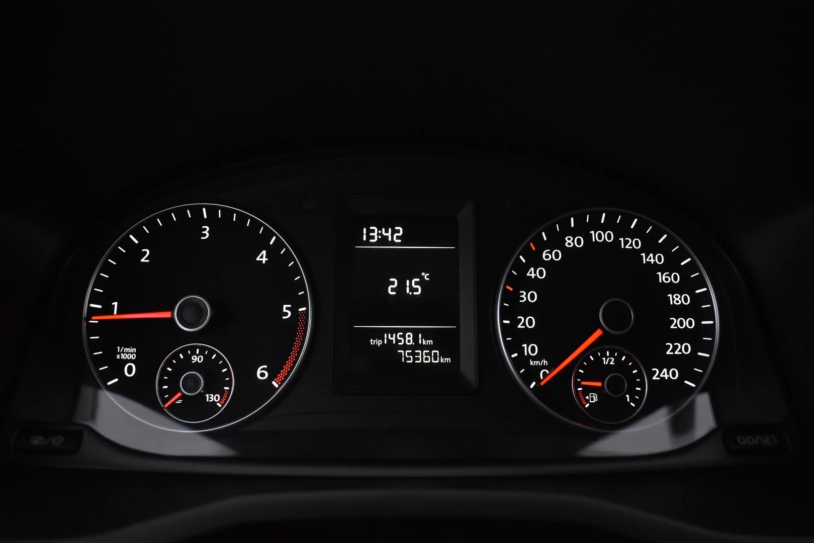 Car Image - zD1OdSiS8CsbaVbxRp9TU