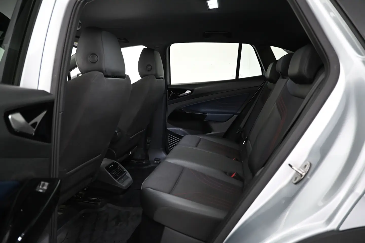 Car Image - 1kMsgphUPIrkROpEbuAx9z