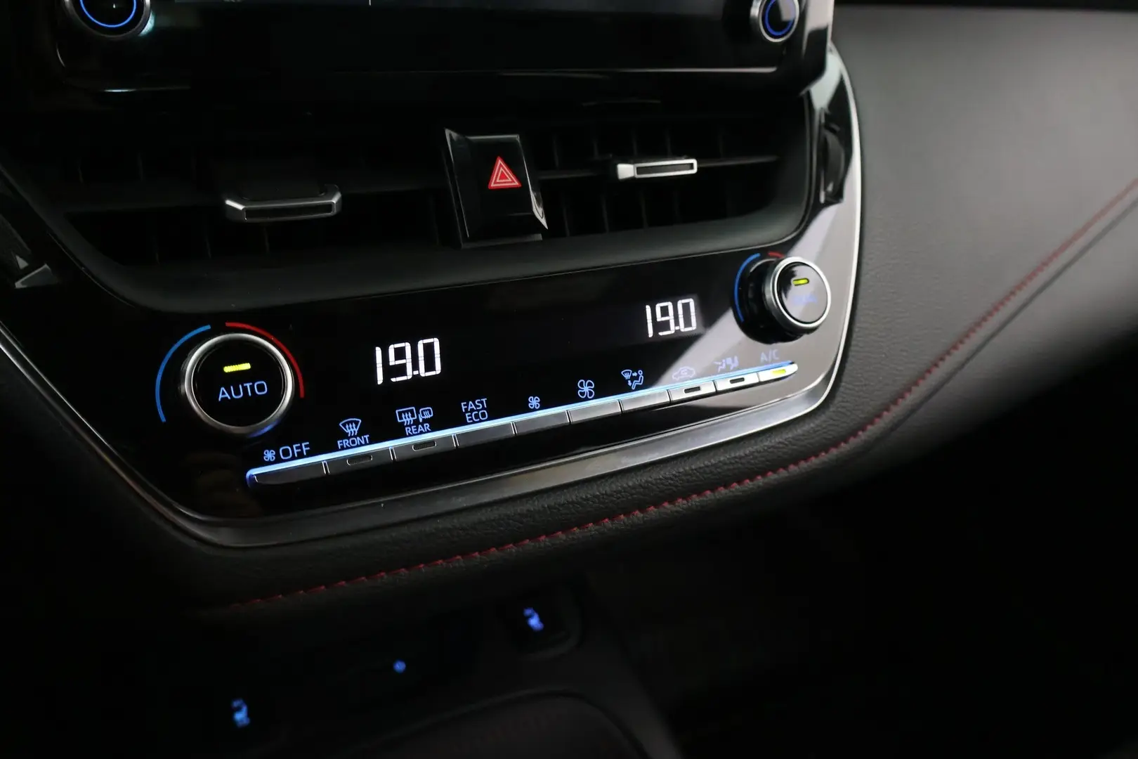 Car Image - 6yXLVmD3fjFLNFJJrkcdhs