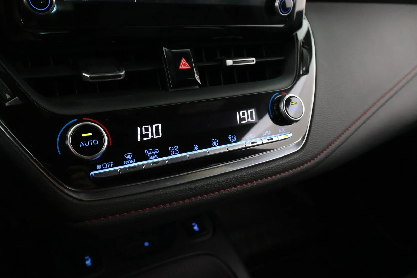 Car Image - 6yXLVmD3fjFLNFJJrkcdhs