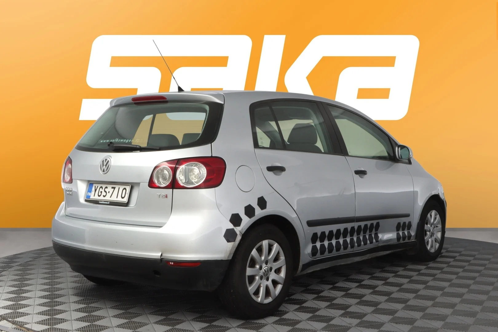 Car Image - 2YLT7kKczBwYrad9vNLVom