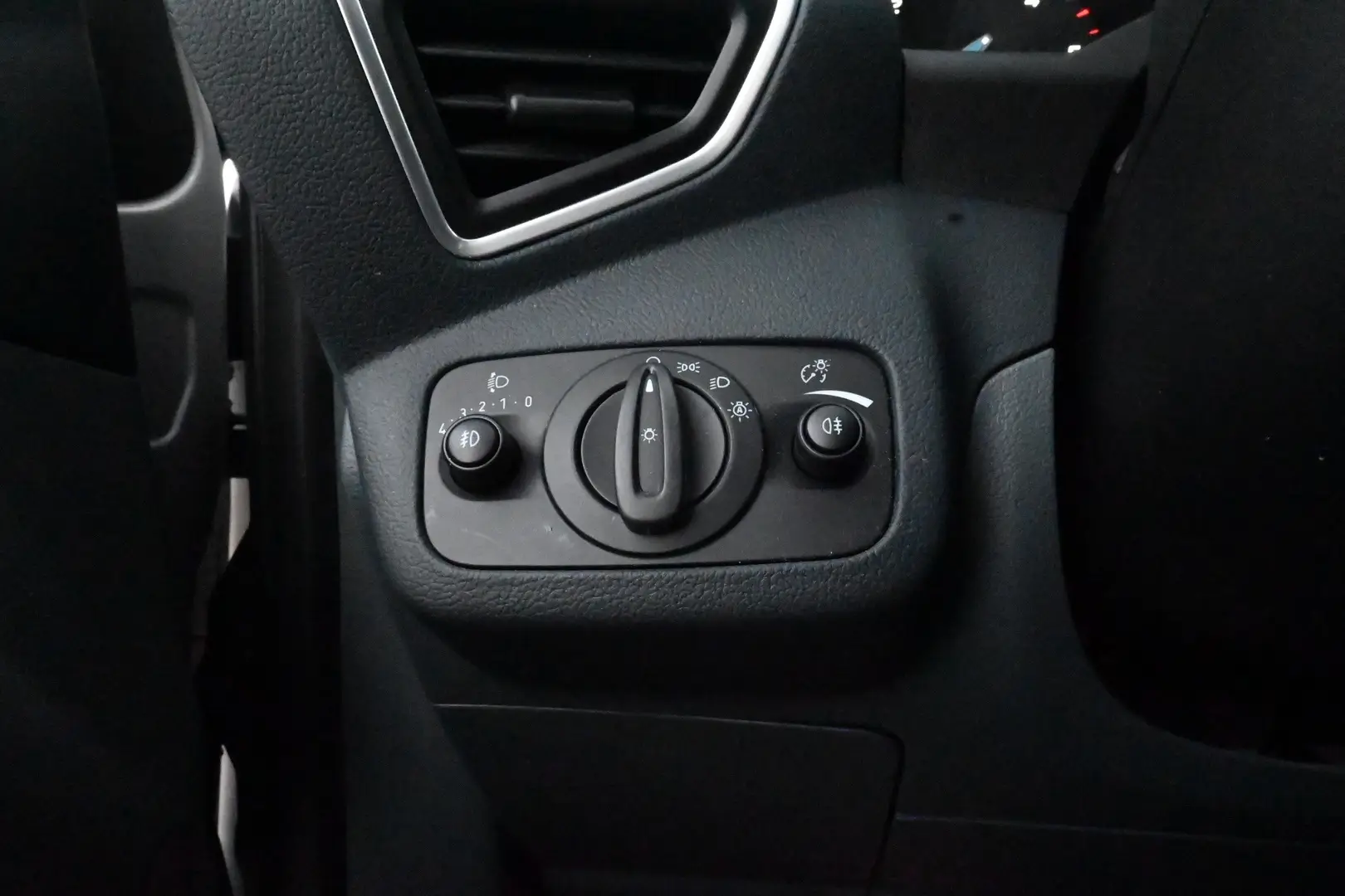 Car Image - 4u5Xbn1X6wYeCwCW2JTbh2