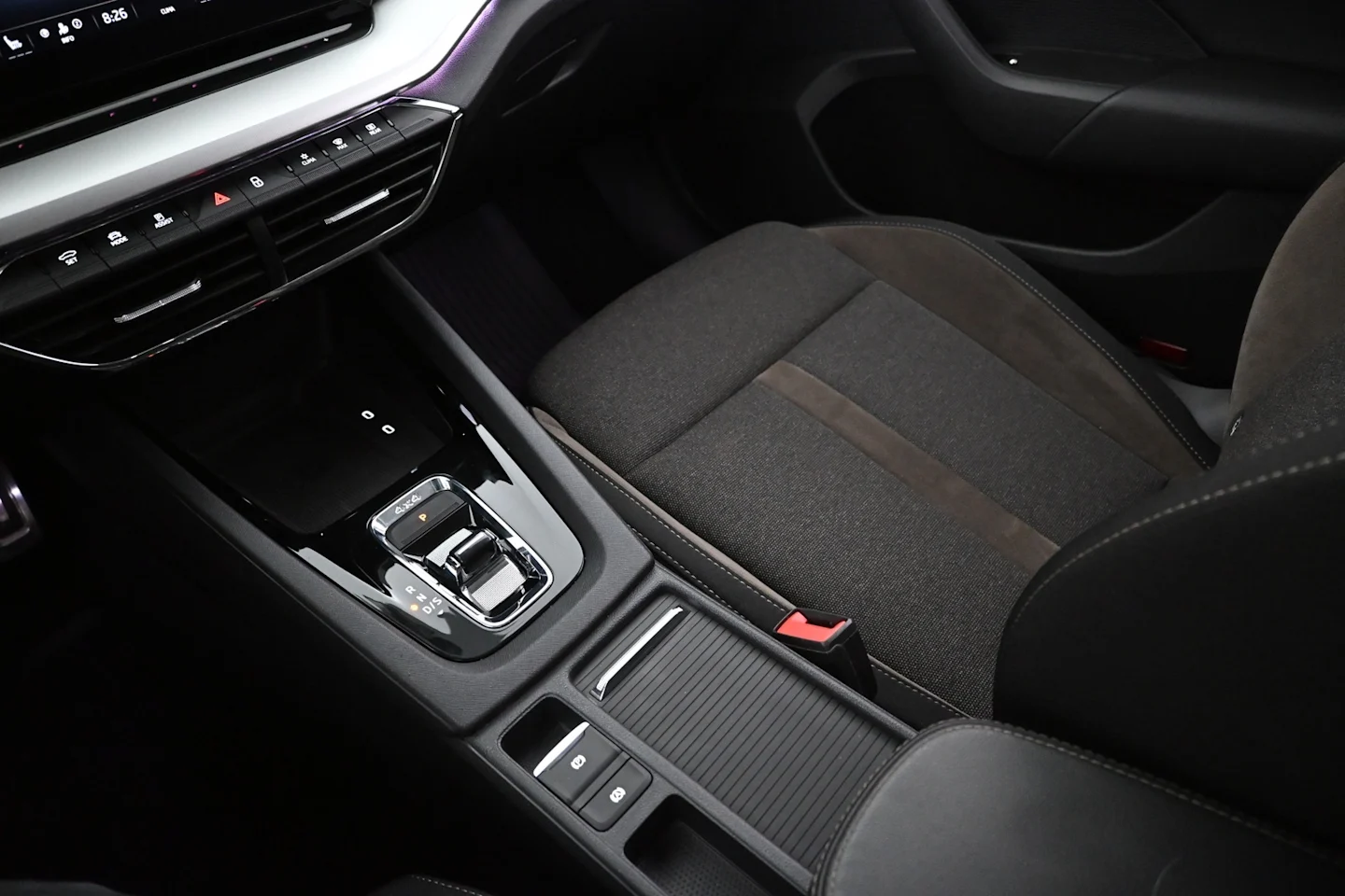 Car Image - 2hOzY5et5VgFlV8DfZG6vr