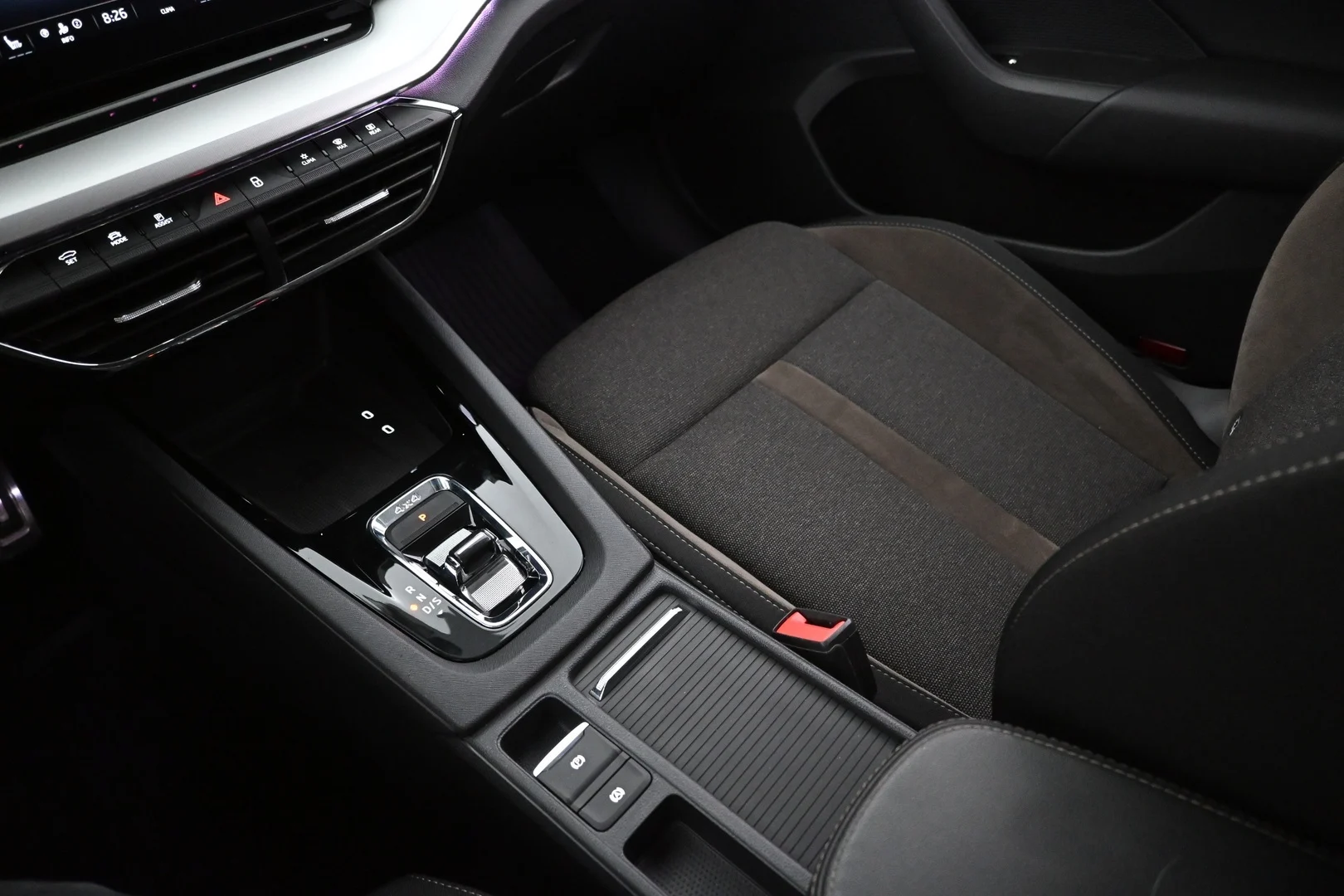Car Image - 2hOzY5et5VgFlV8DfZG6vr