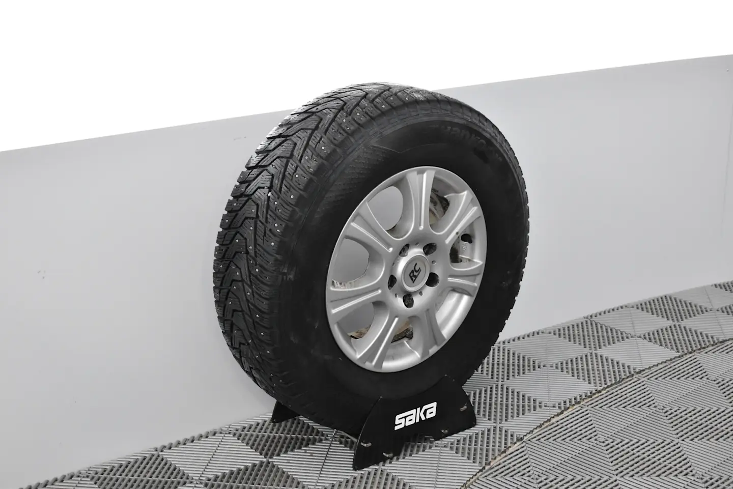 Car Image - 1h1WcGNwmrborkENWJstgp