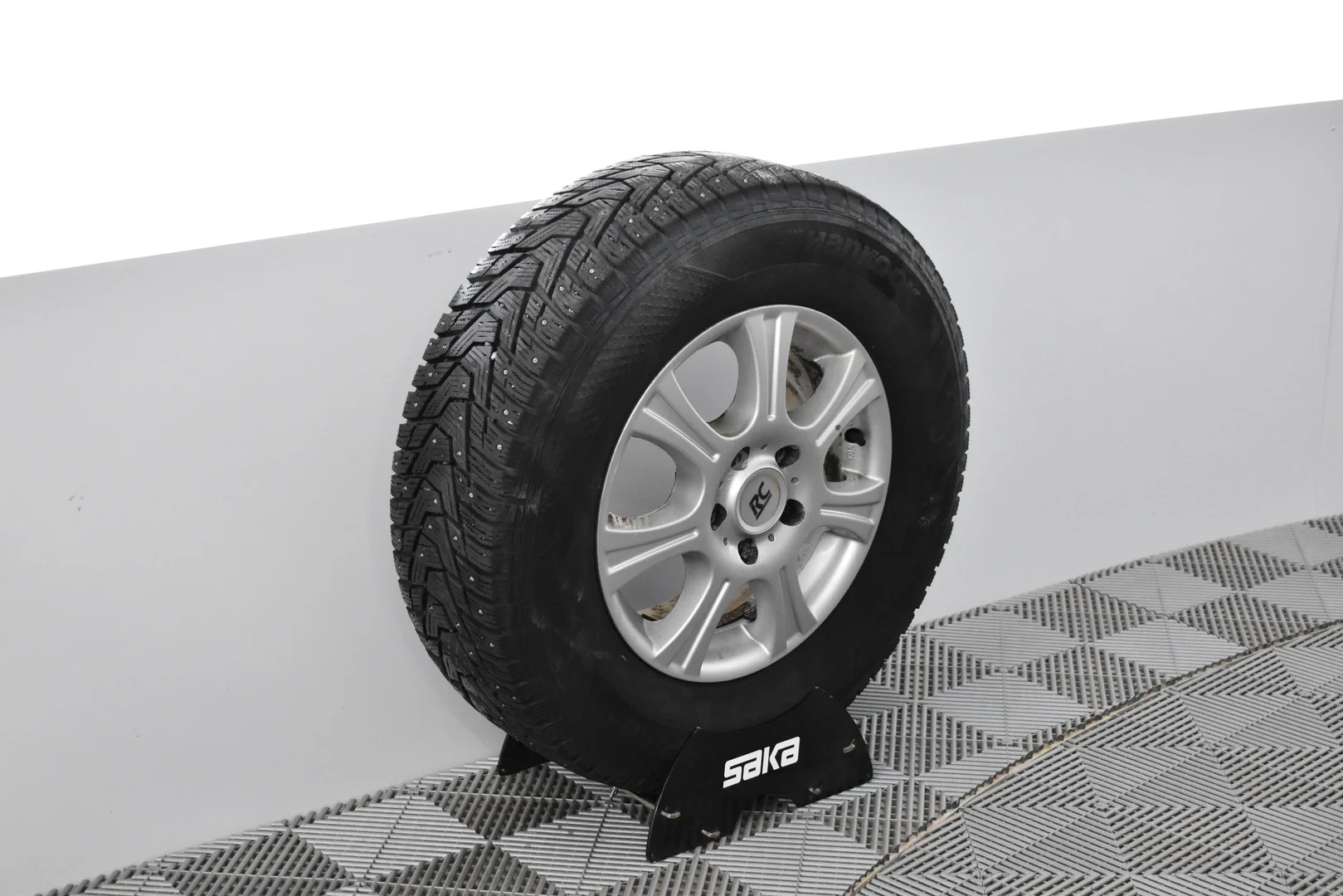 Car Image - 1h1WcGNwmrborkENWJstgp