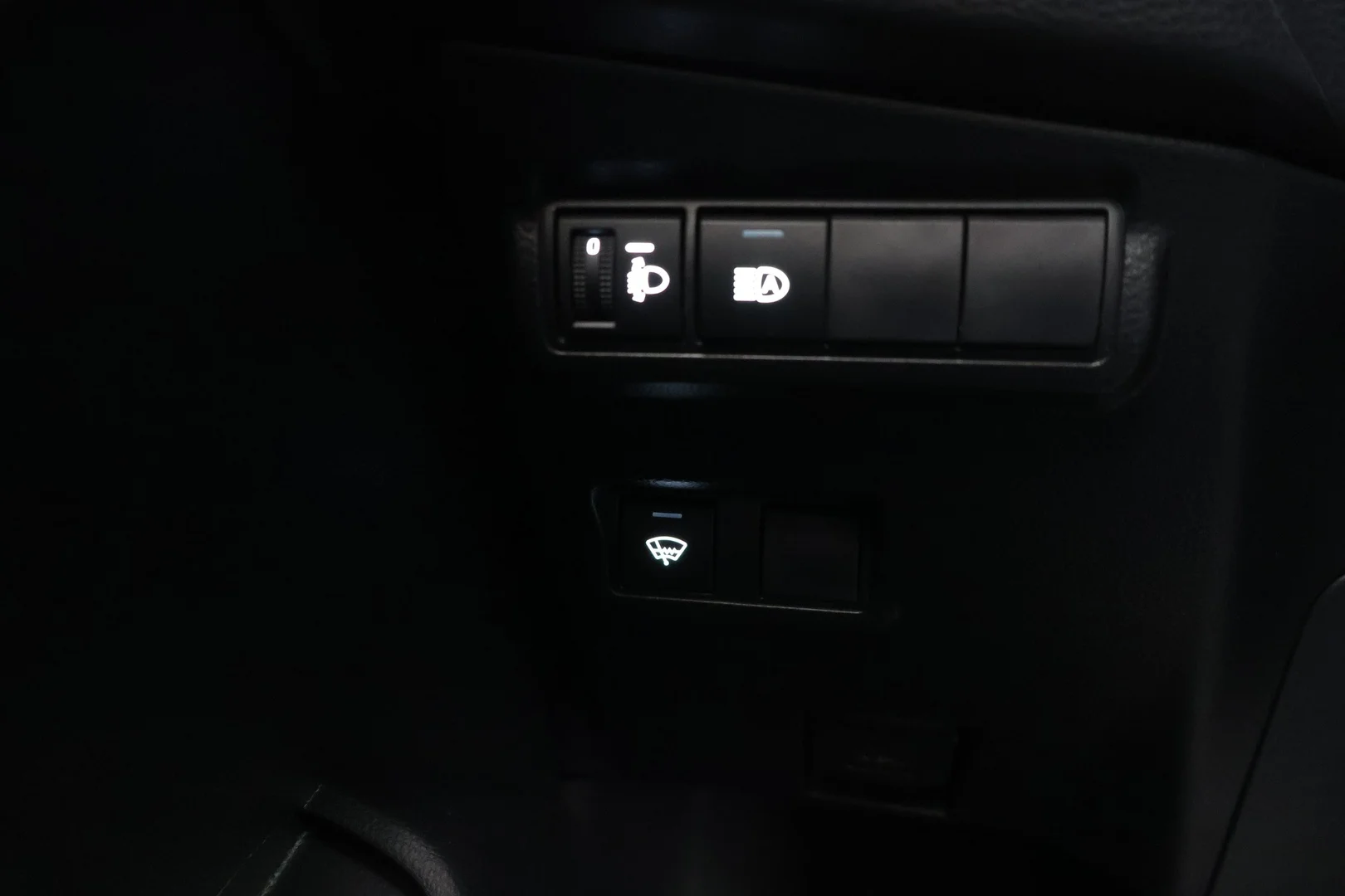Car Image - 2C9uWxORnnvc0LaiQmbrWg