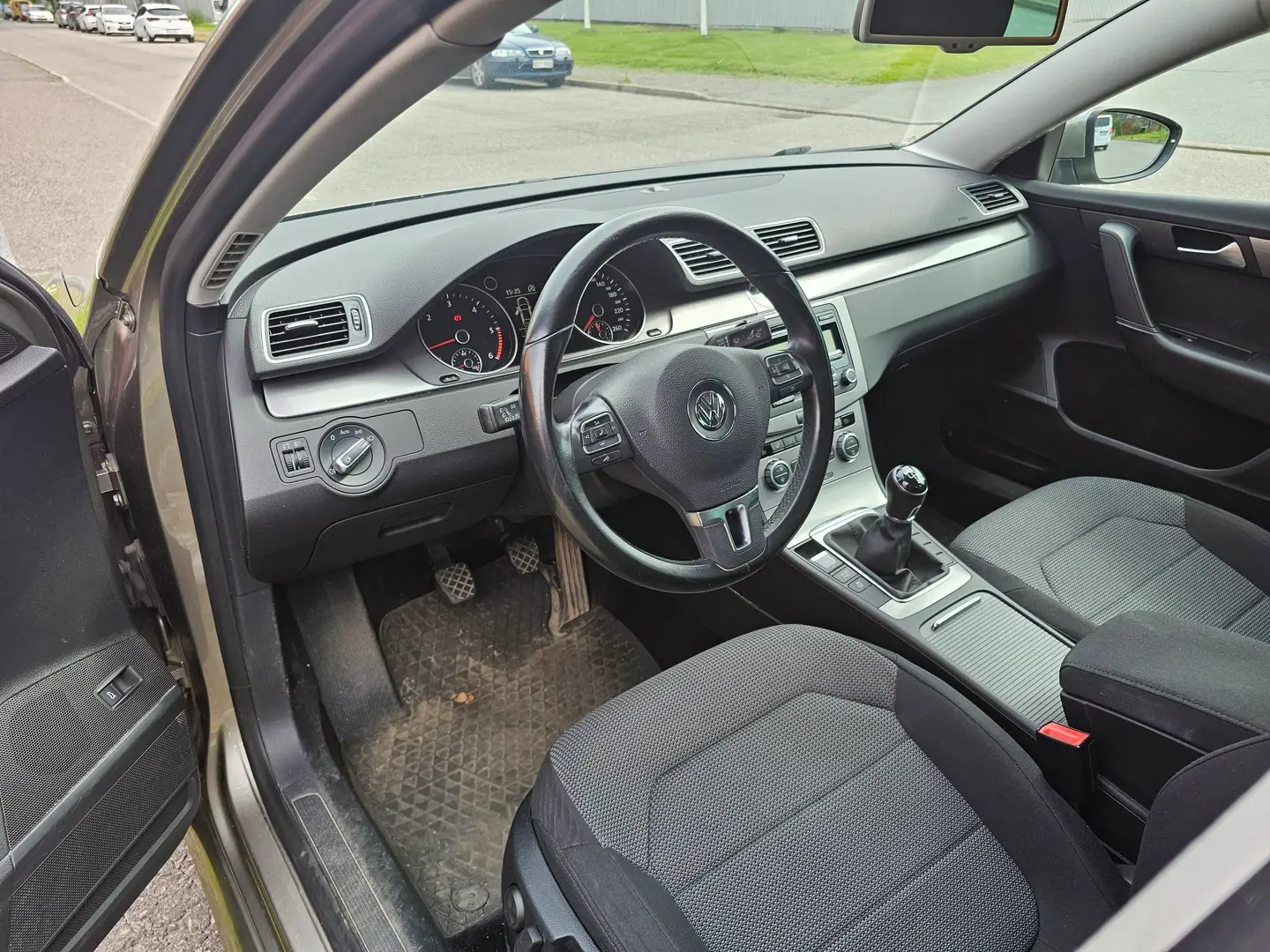 Car Image - 13oLpCS1rOYe1JdfKedvBs