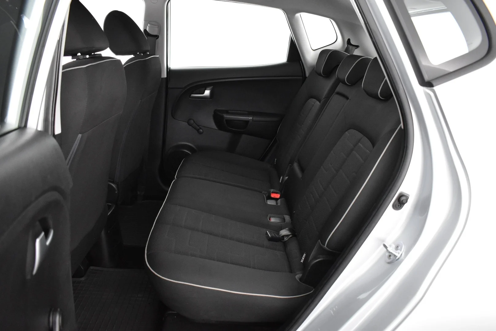 Car Image - 1HE9O2iQMZK1yWbxWjgE4X