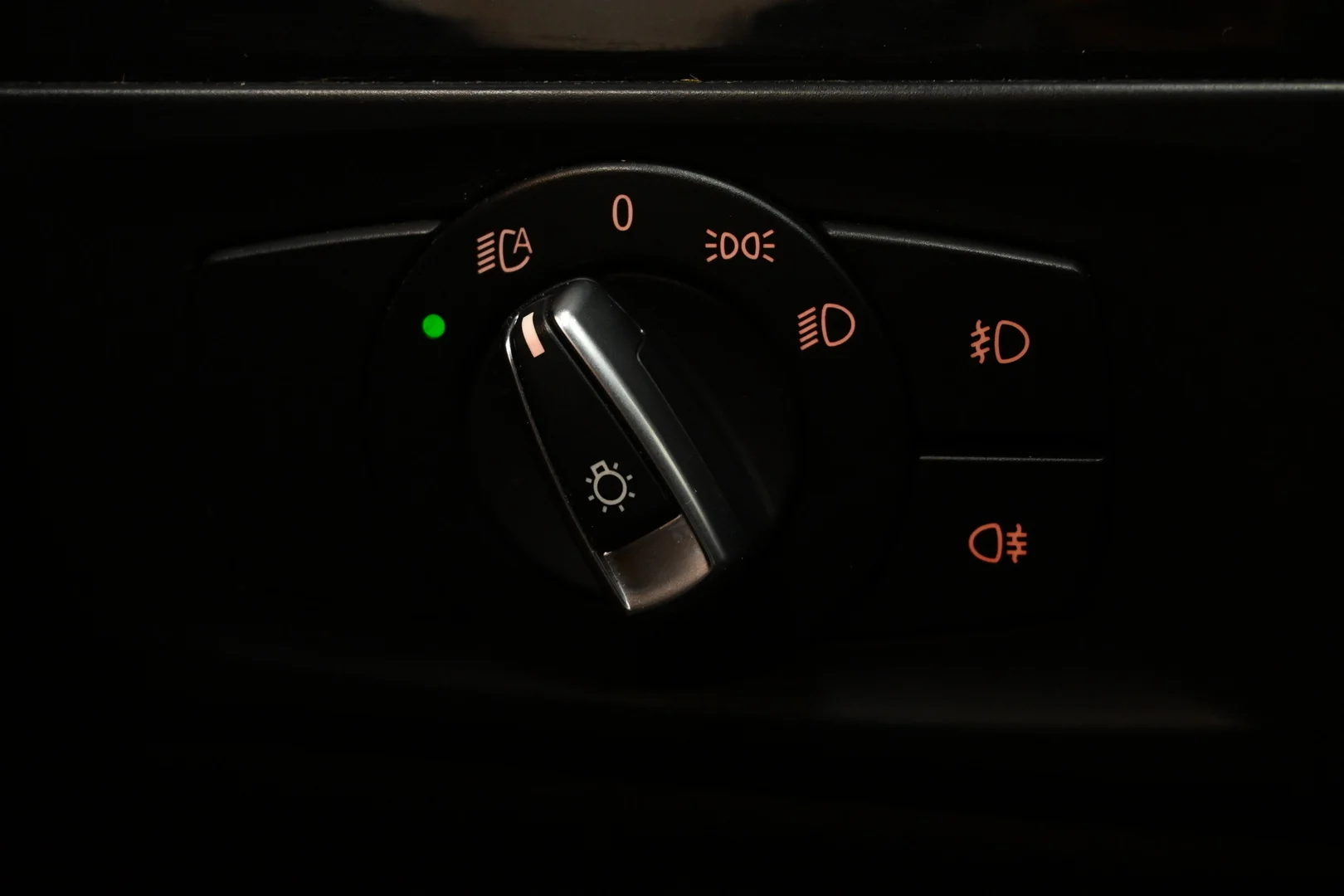 Car Image - 7fZ1FF0h4xasxzhyzMK6jh