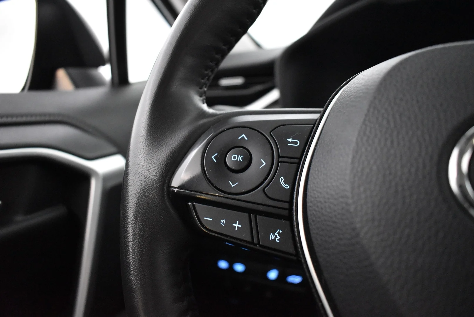 Car Image - 7F6PhDaXvrjwjVyEoKu98b