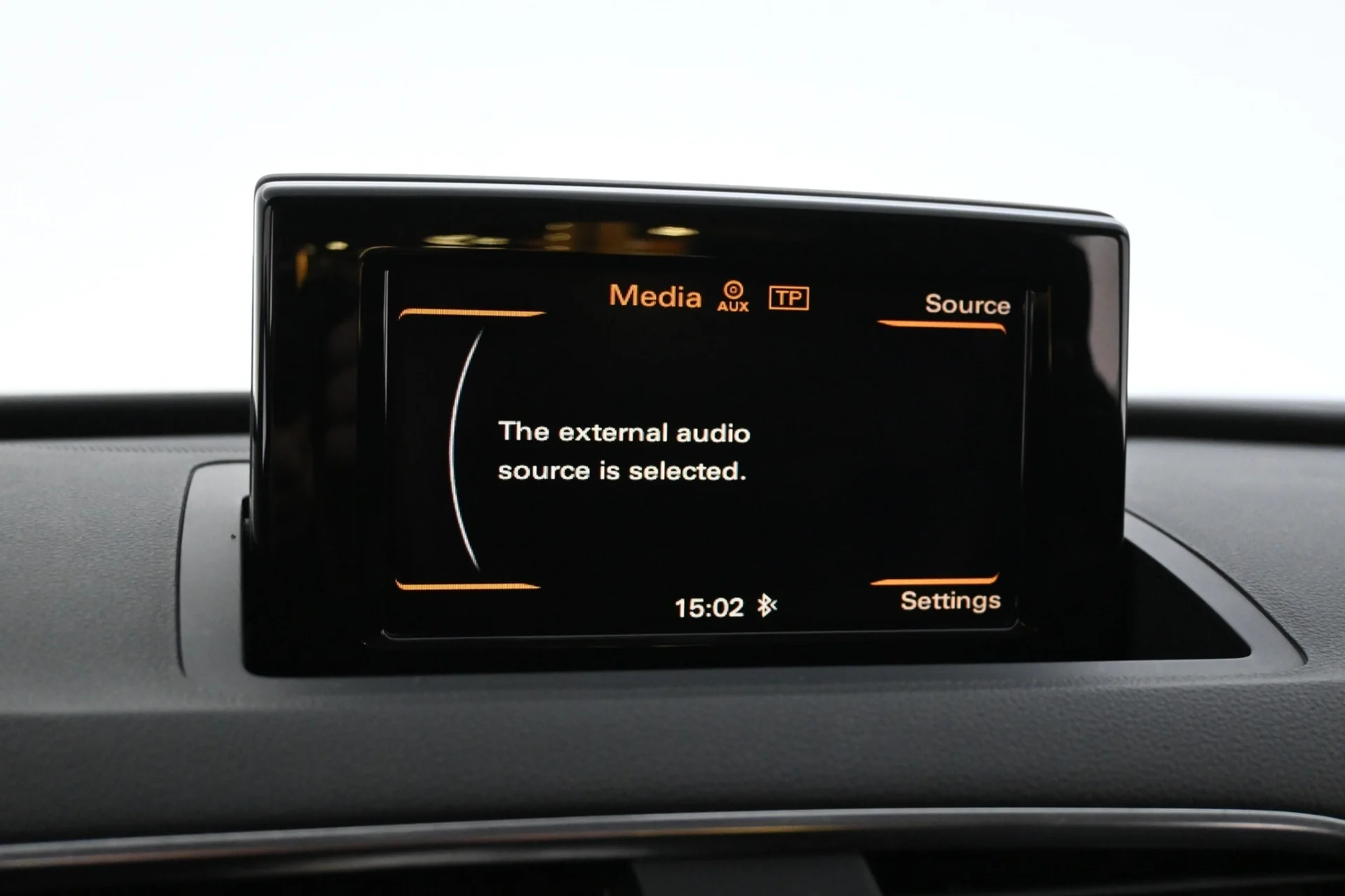 Car Image - 2d5E62loBz8VlGDLG6Rl8F