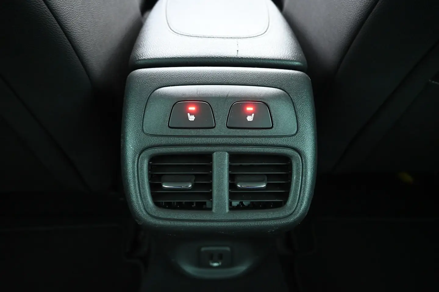 Car Image - 3BFjCAfSifvc17h0rqERSi