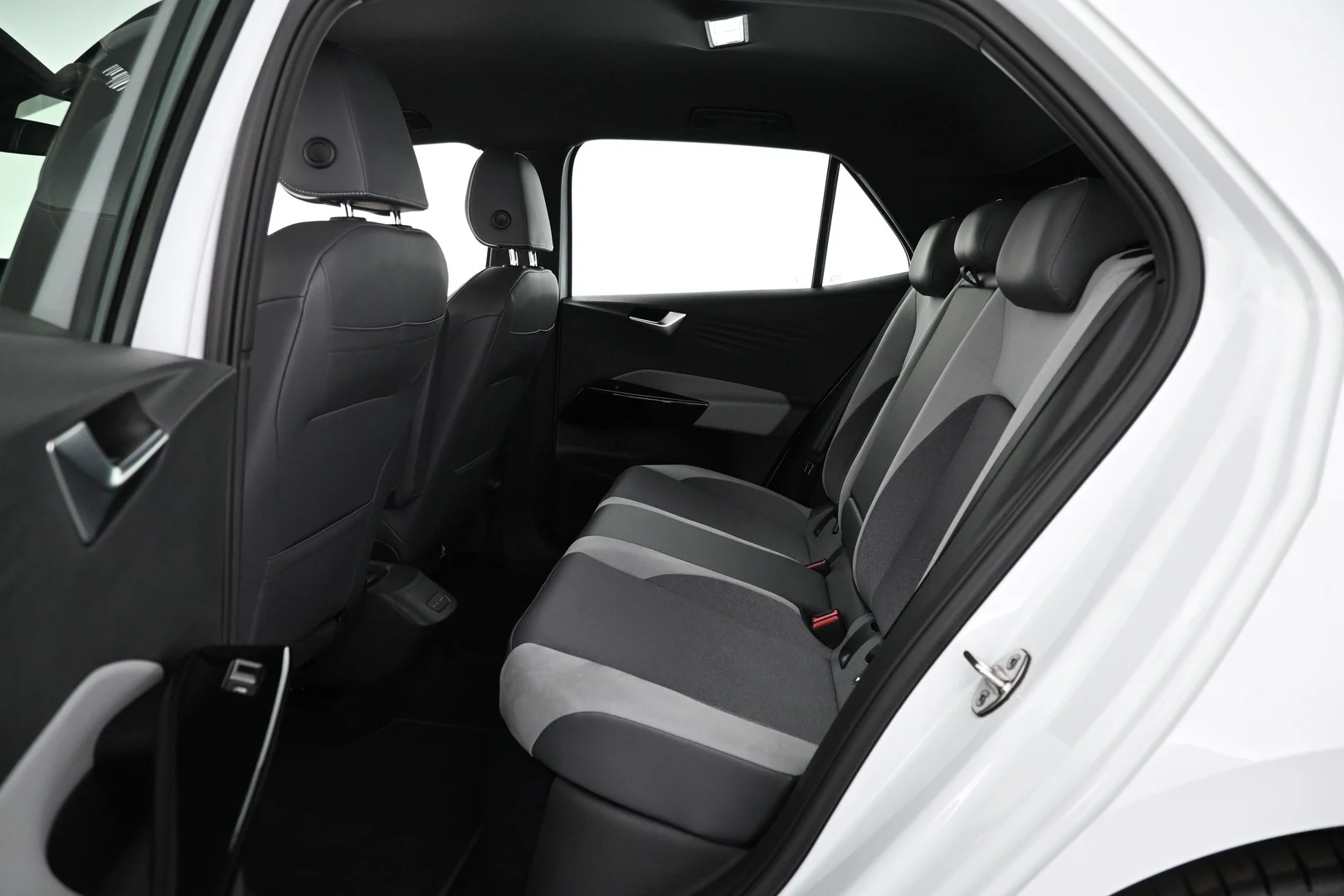 Car Image - W7DVrLAslKIgjQhrAYmEP