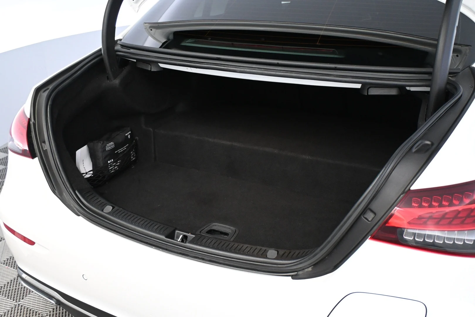 Car Image - cV21rw9ZcwMMvvnuxYtfL