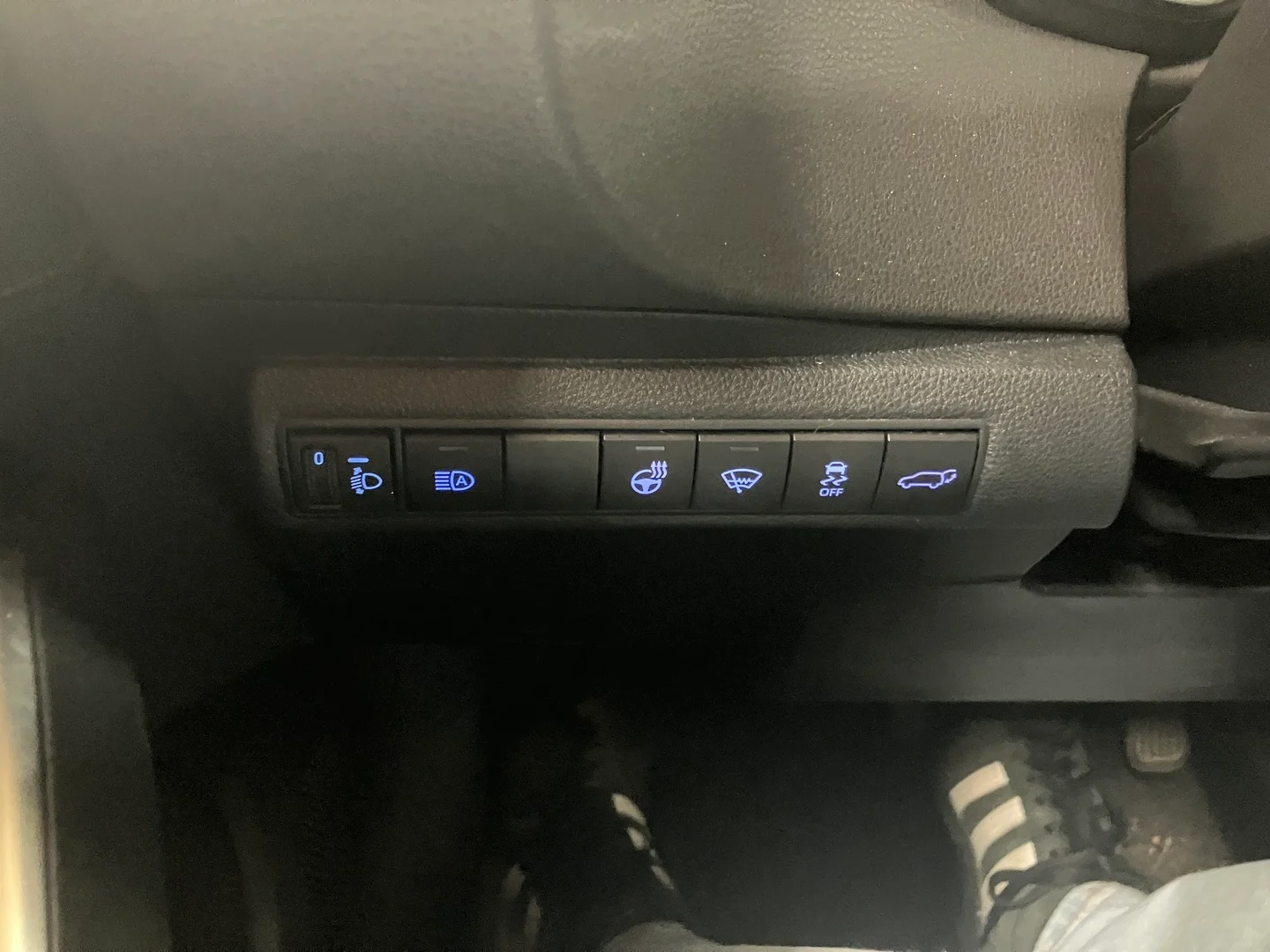Car Image - 6XeTtSfy7uBDY4WXzLXUvf