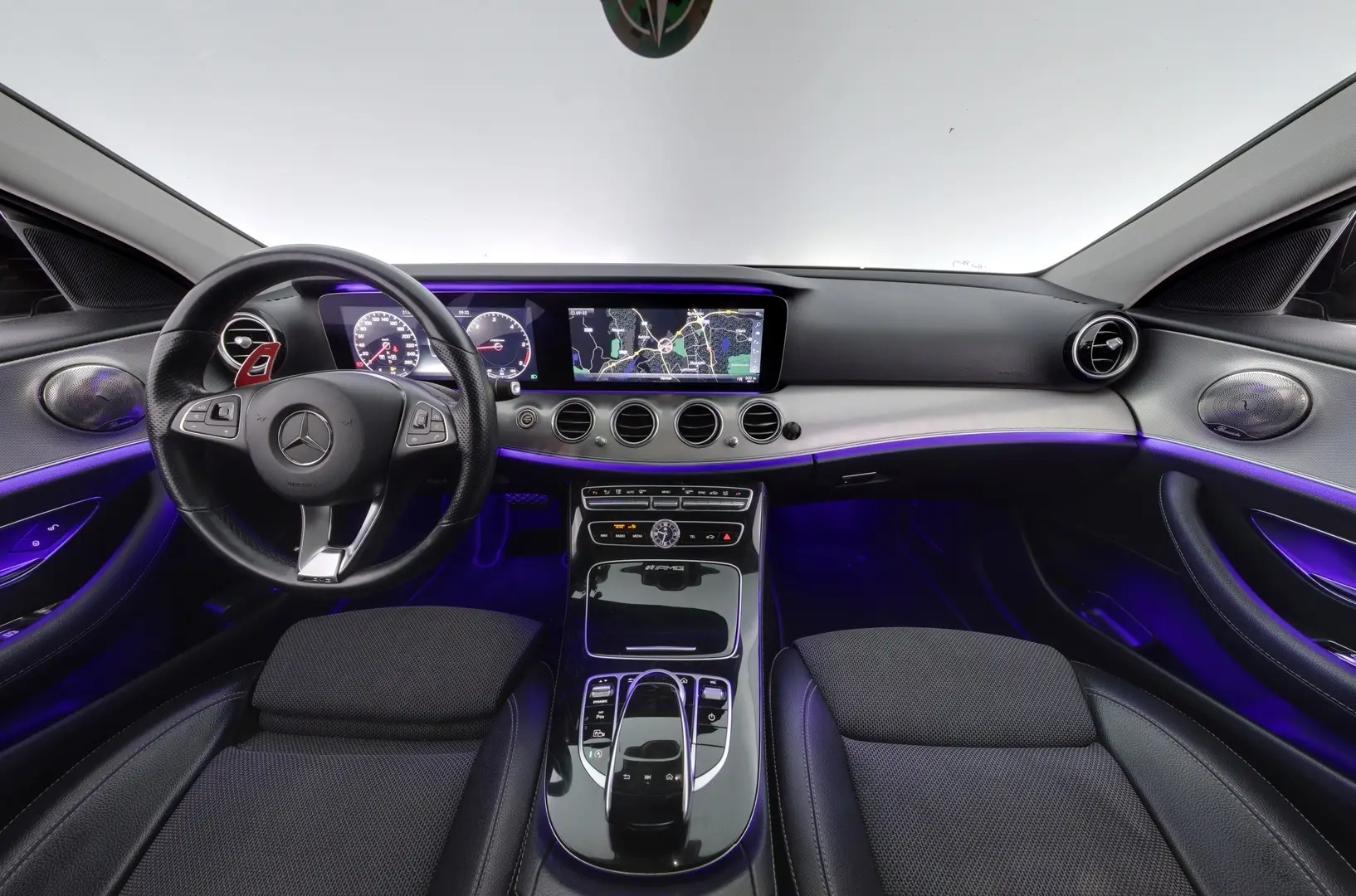 Car Image - Lrtfdro64OjXvkhplnaWo