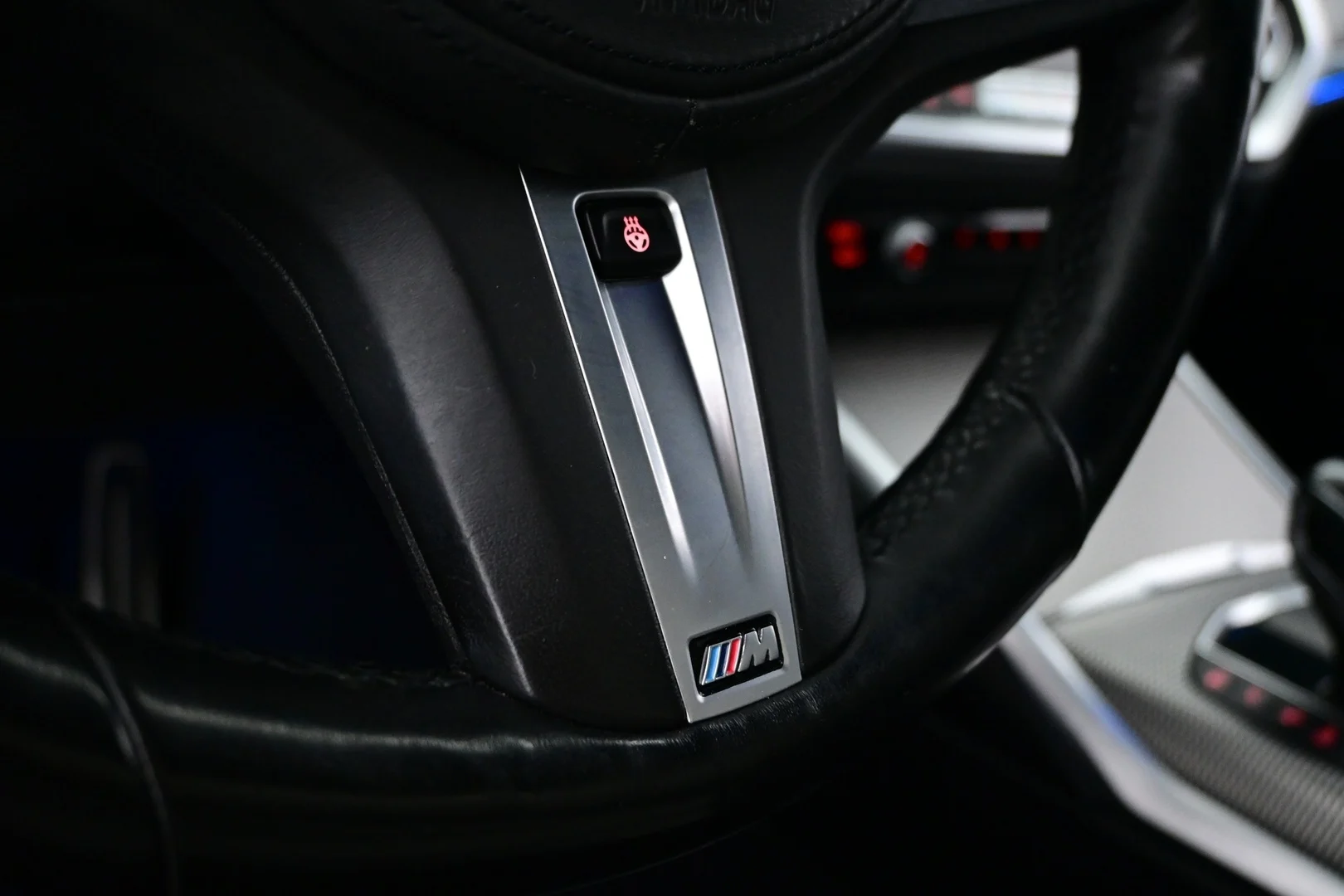 Car Image - 170B4ryeYMUM1KoNl5uMX6